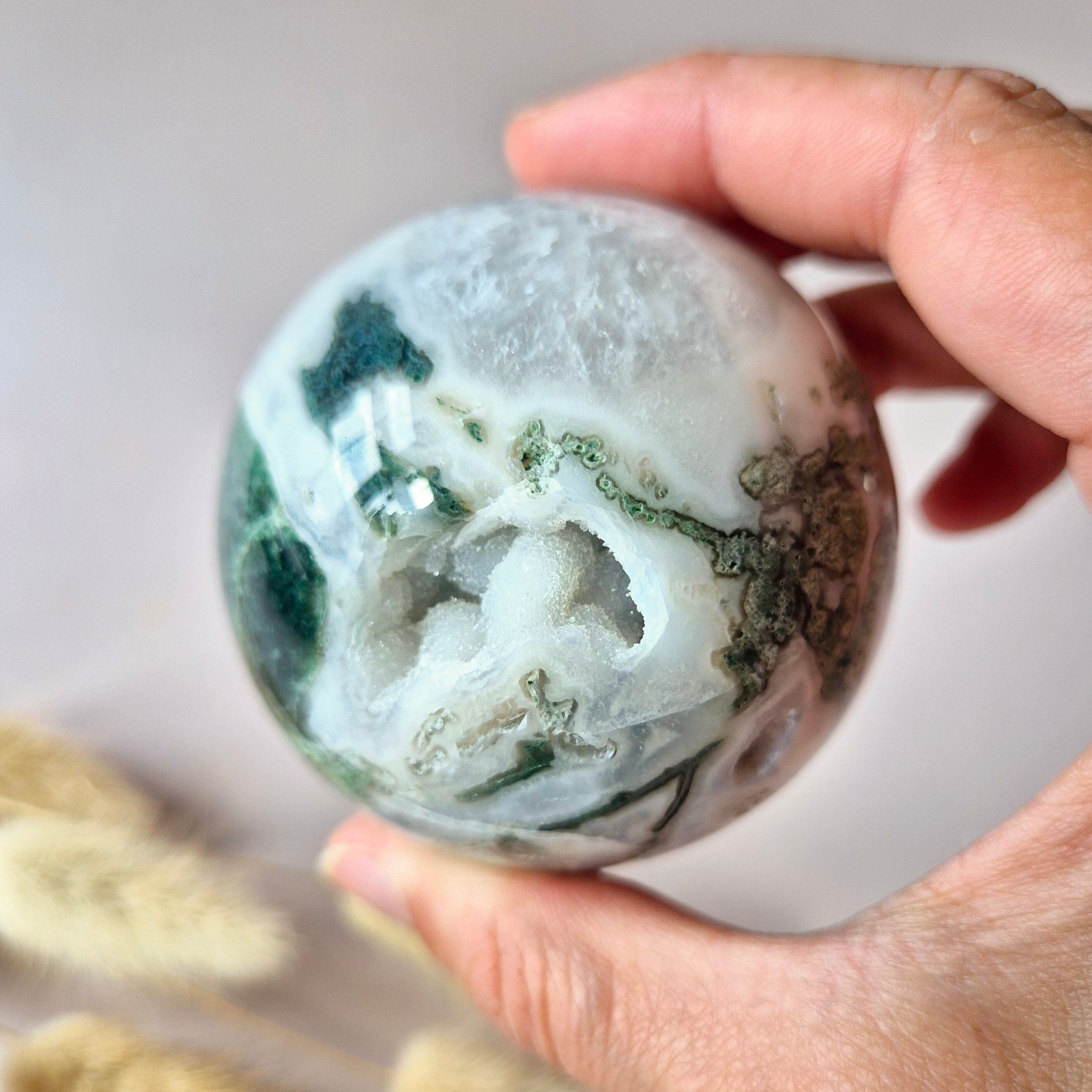 Boule de cristal en agate mousse, géode druzy, 60 mm, 300 g