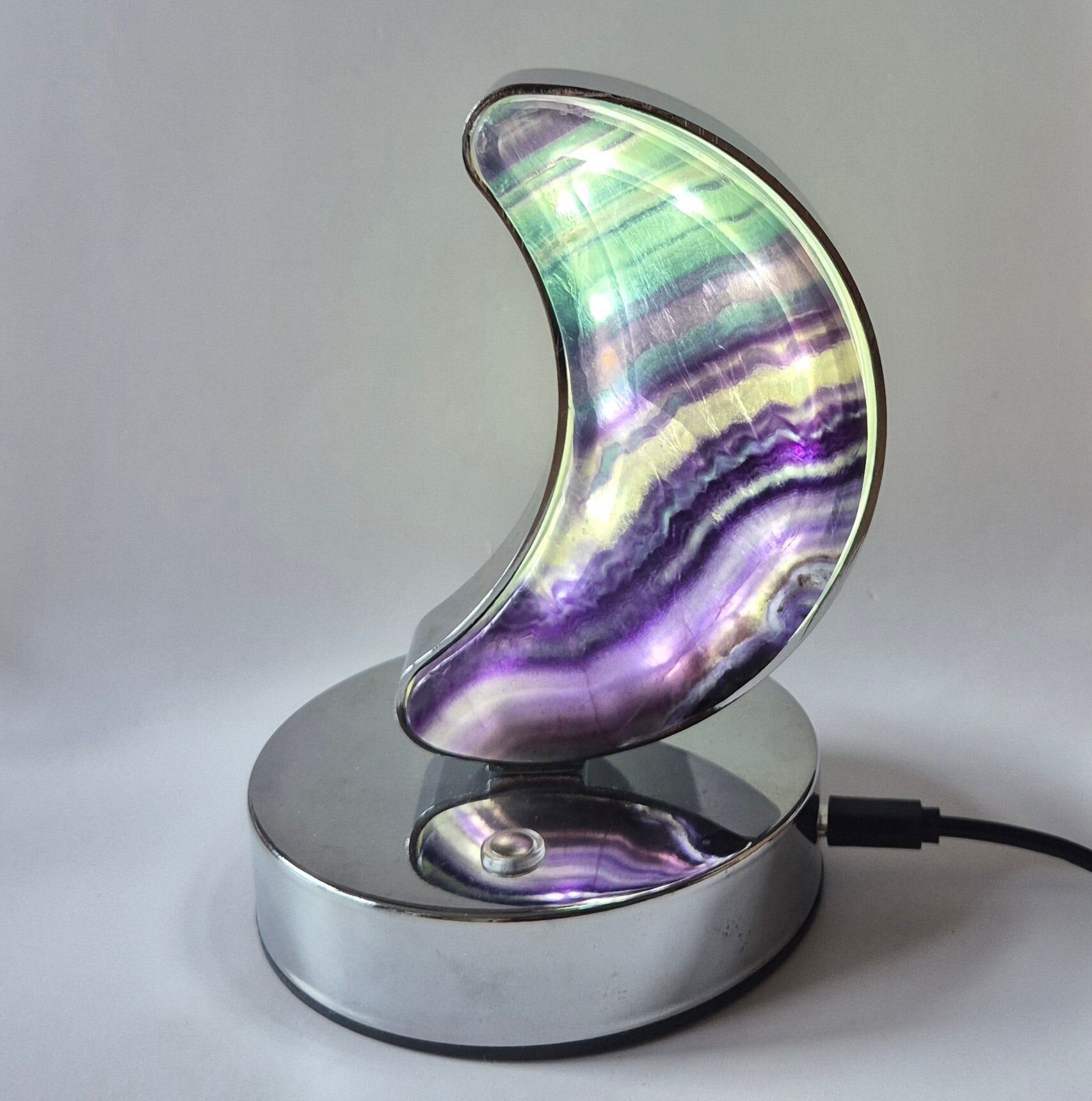 Lampada lunare Candy Fluorite su base argentata – con LED dimmerabile e connessione USB