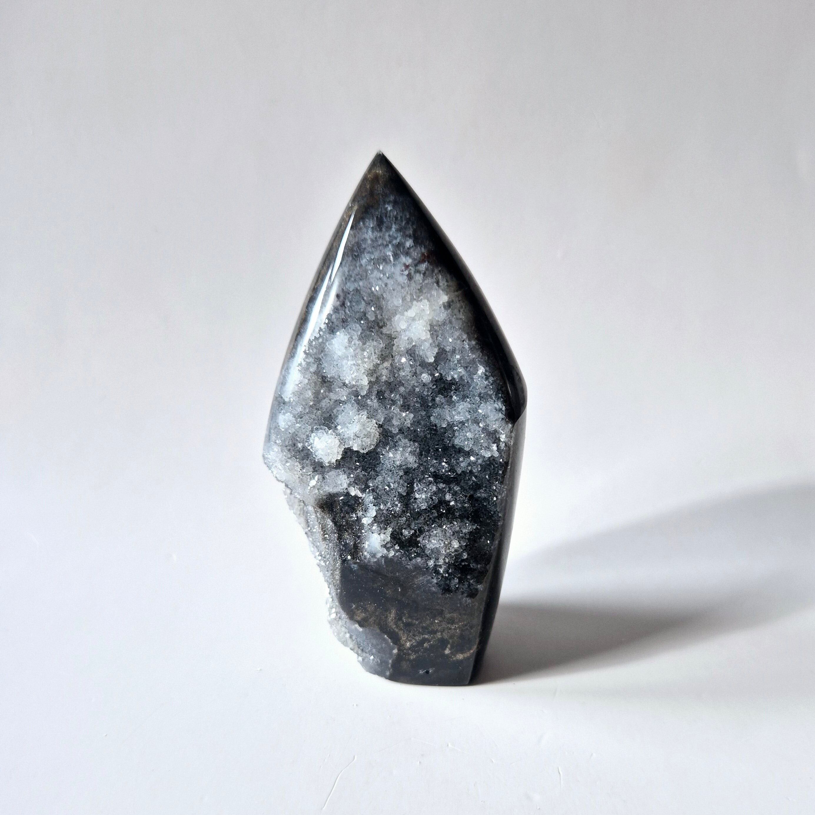 Scultura fiamma di sfalerite drusa di pietra preziosa n. 4 - 189 g