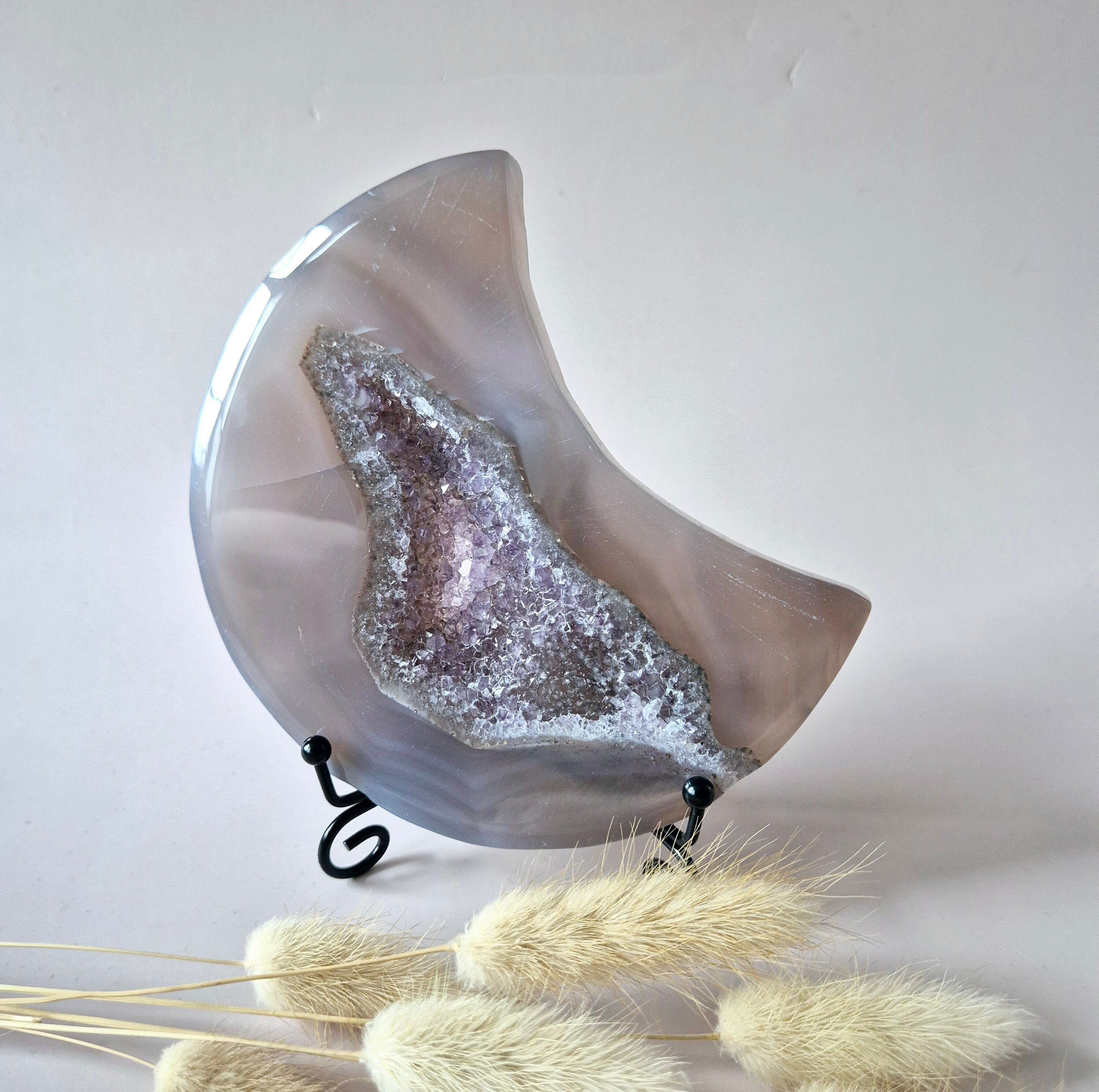 Agate grise de lune avec inclusions de druzy et d'améthyste – 13–15 cm (incl.support en métal) #7