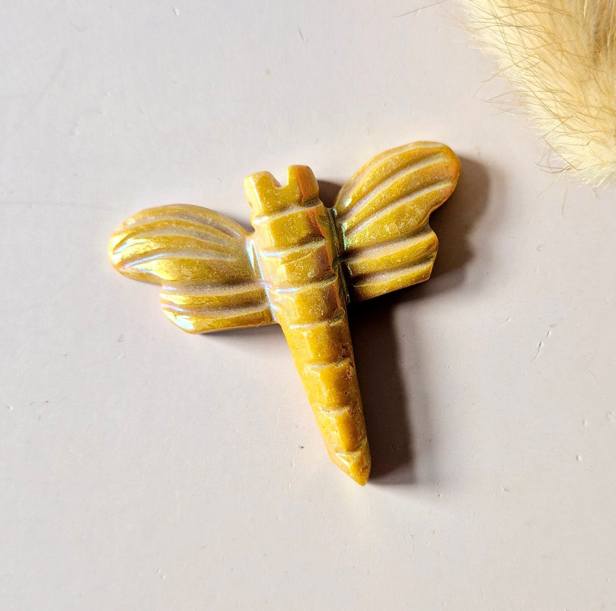 Libellule Aura d'Ange 5 cm – Cristal de Jade Jaune sculpté dans divers types de pierre Gemme