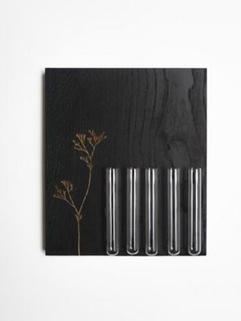 vases sur étagère avec scan flower black 1