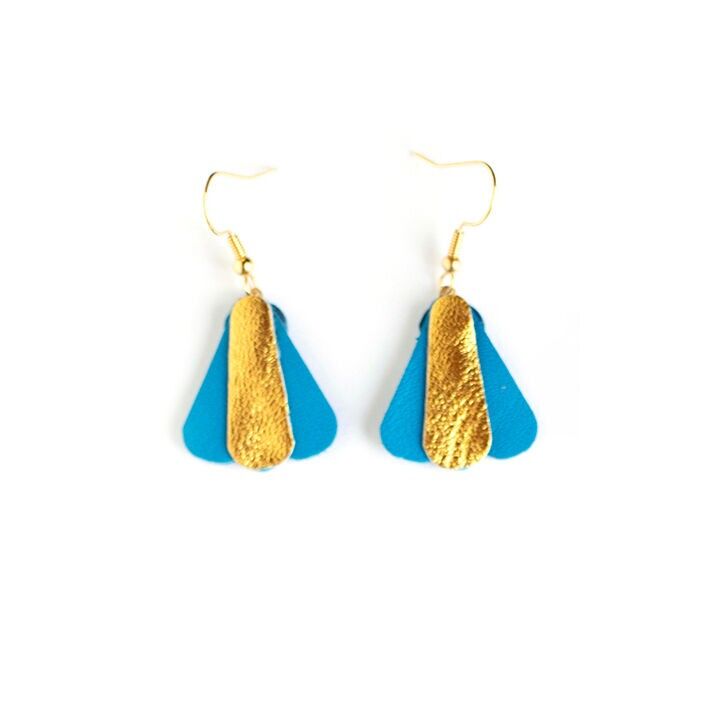 Boucles d'oreilles Papillons simples - cuir doré et bleu cyan