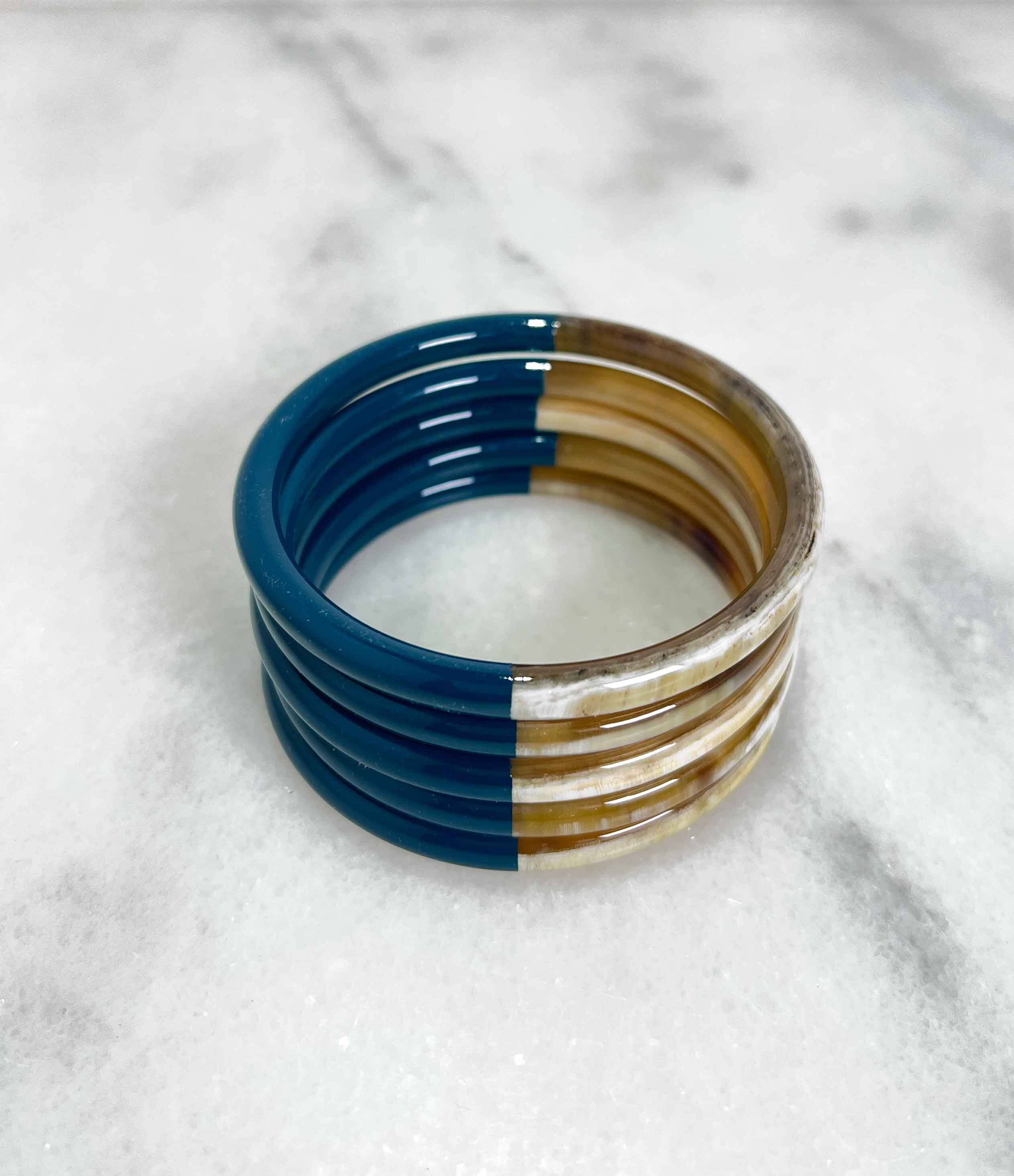 Bracciale blu notte in vero corno
