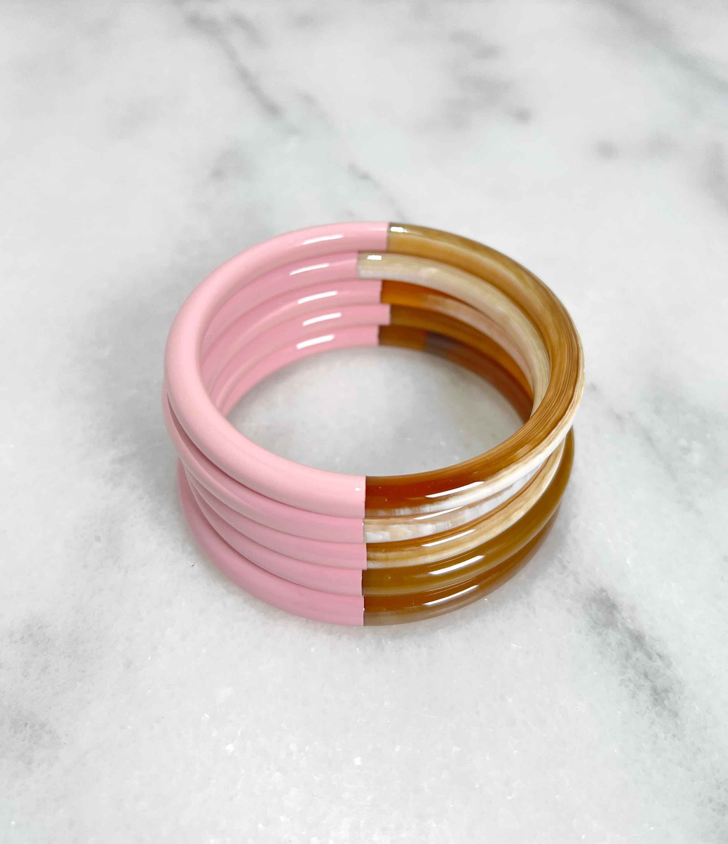 Bracciale rosa pastello in vero corno