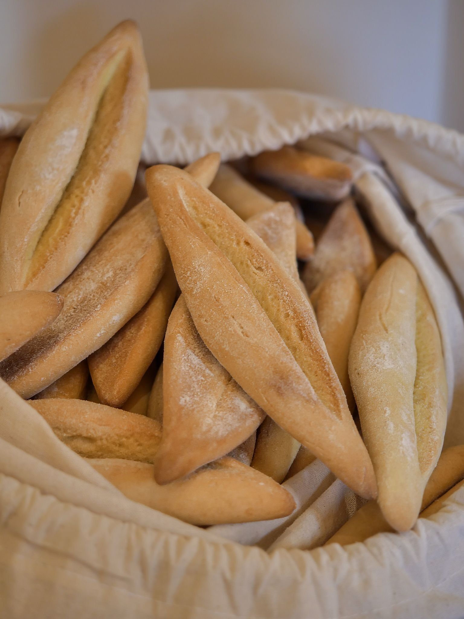 Marseille orange blossom shuttles - in bulk