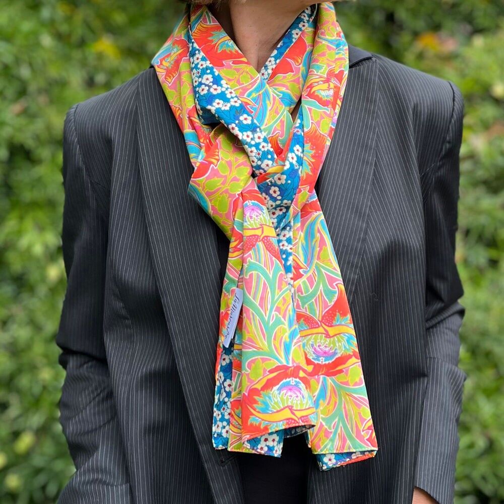 Wendeschal von Liberty of London, orange und blau