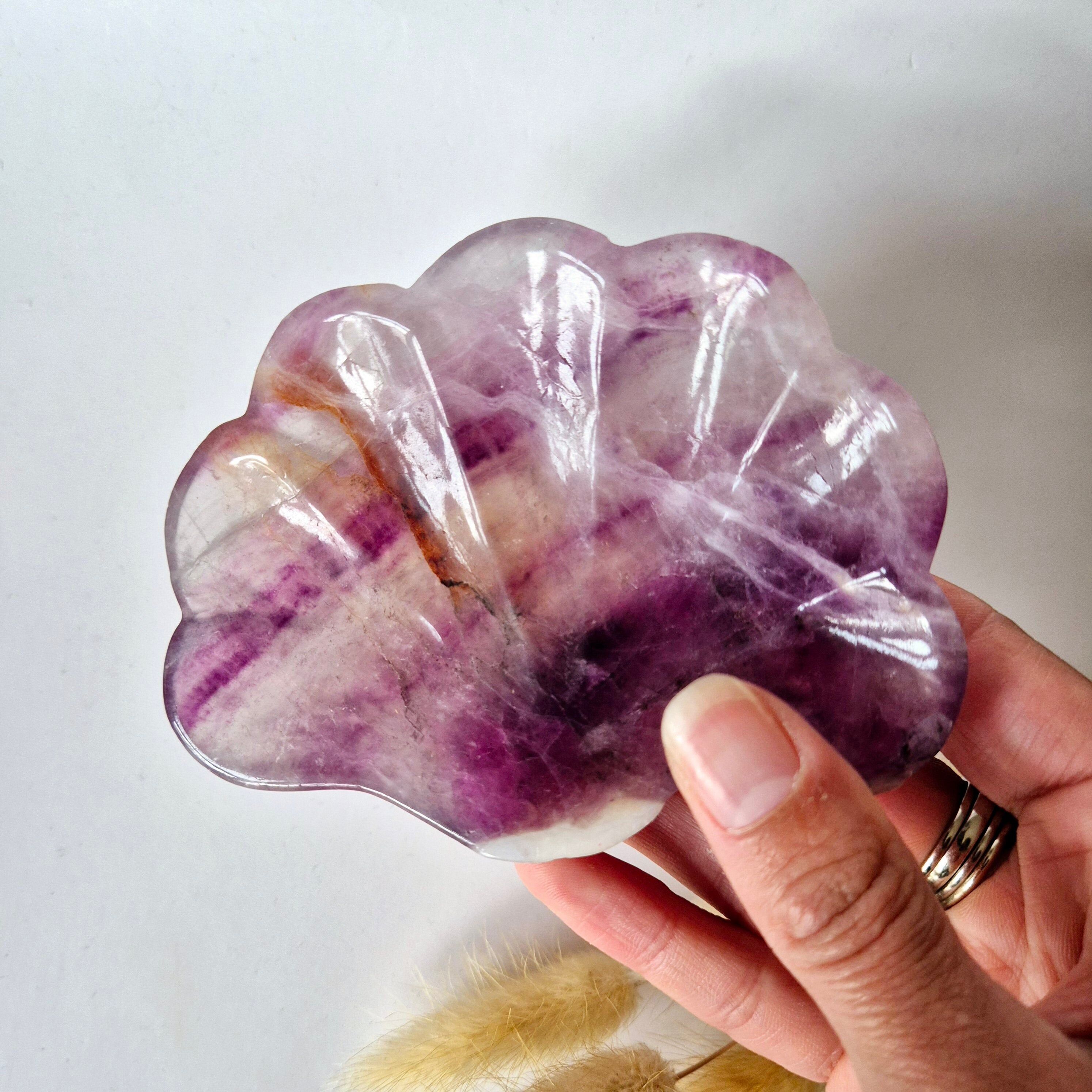 Bol sculpté en pierre précieuse en forme de coquillage, fluorite n° 18 - Cadeau unique