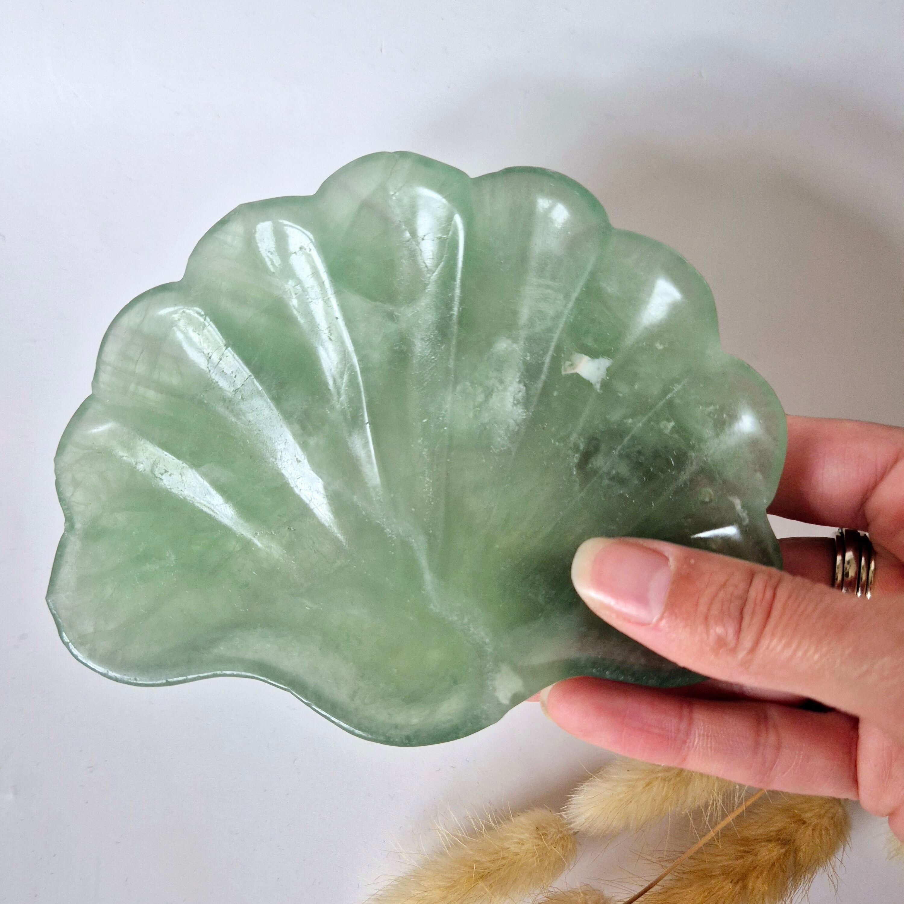 Bol à sculpter en pierre précieuse en forme de coquillage, fluorite verte n° 28 – Cadeau unique