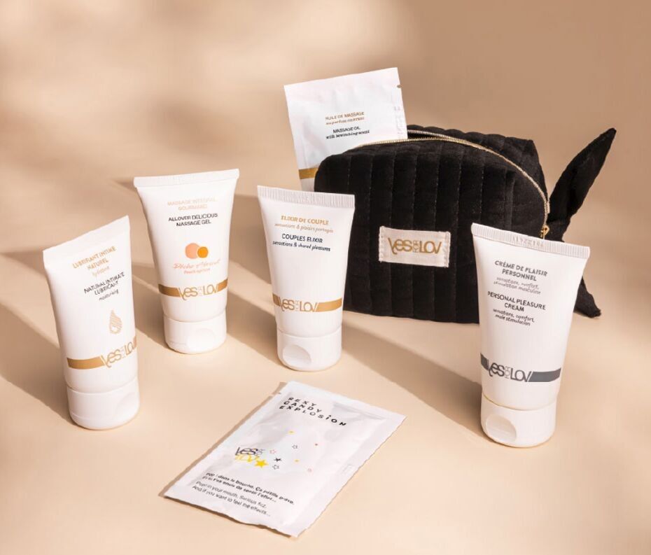 Gift idea for lovers: the YESforLOV "Delight Kit" in black