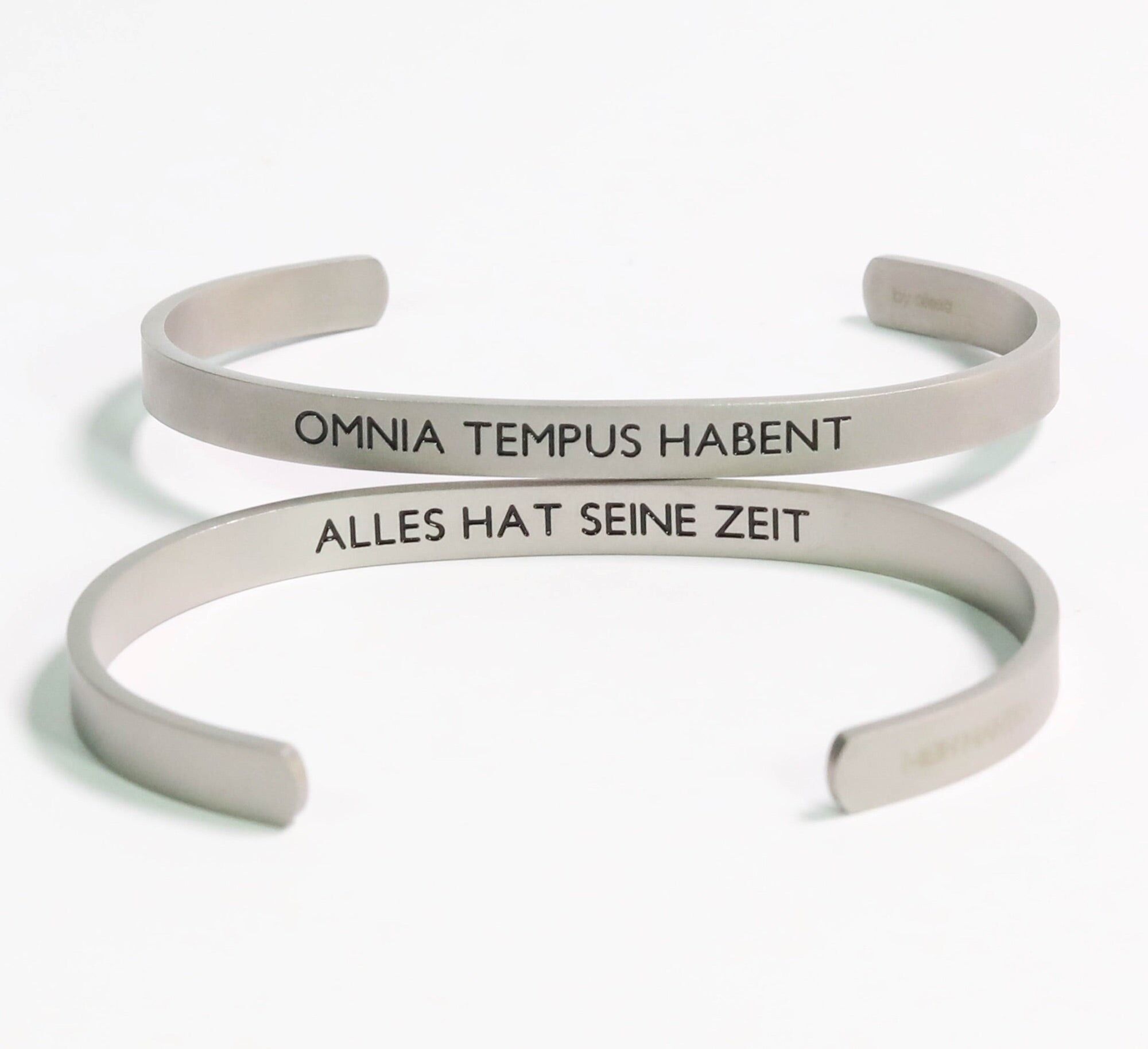 BRACELET - OMNIA TEMPUS HABENT
