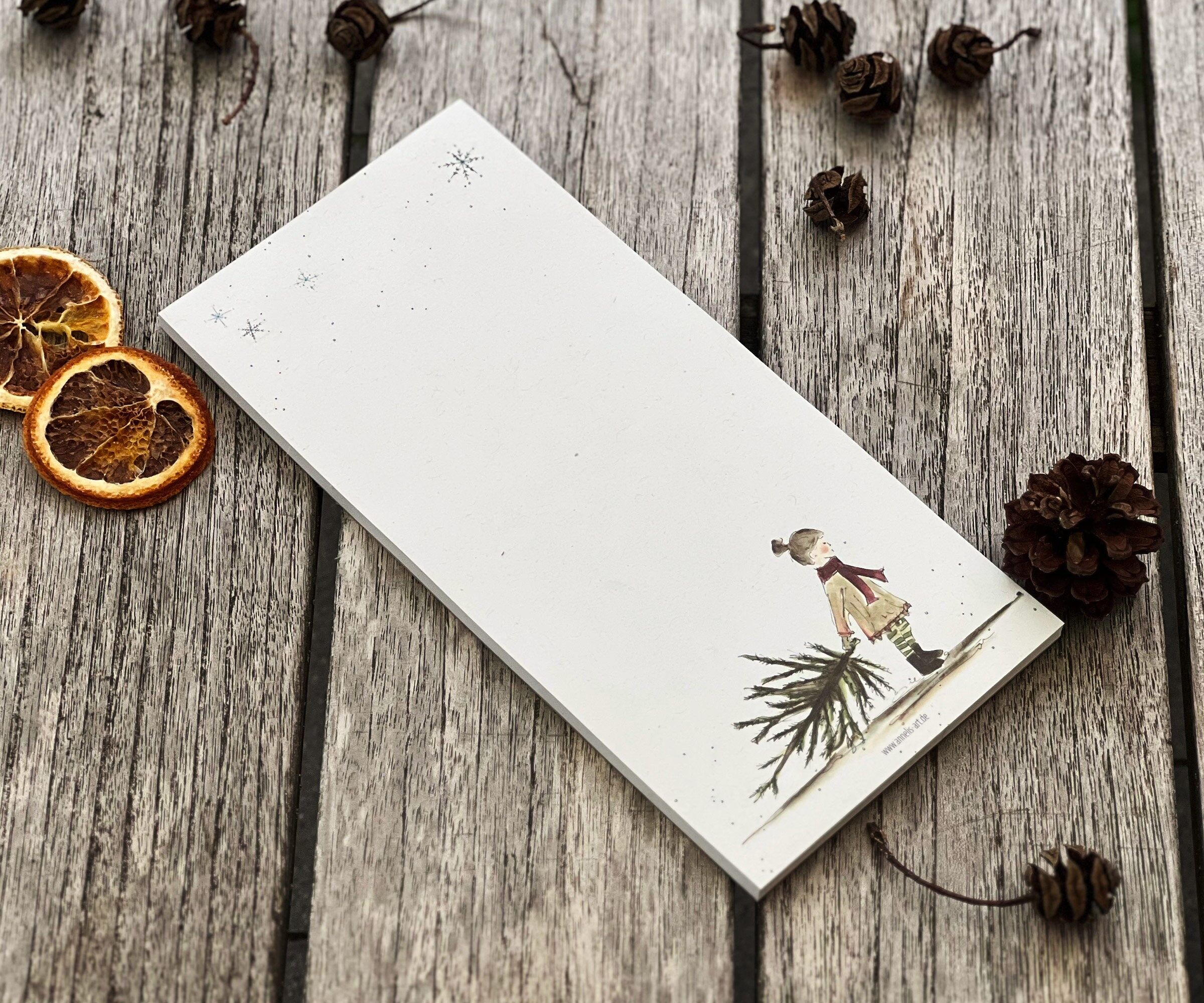 Weihnachtlicher Notizblock | kleines Mädchen schleppt Tannenbaum | DIN (lang) 99 x 210 mm | unliniert