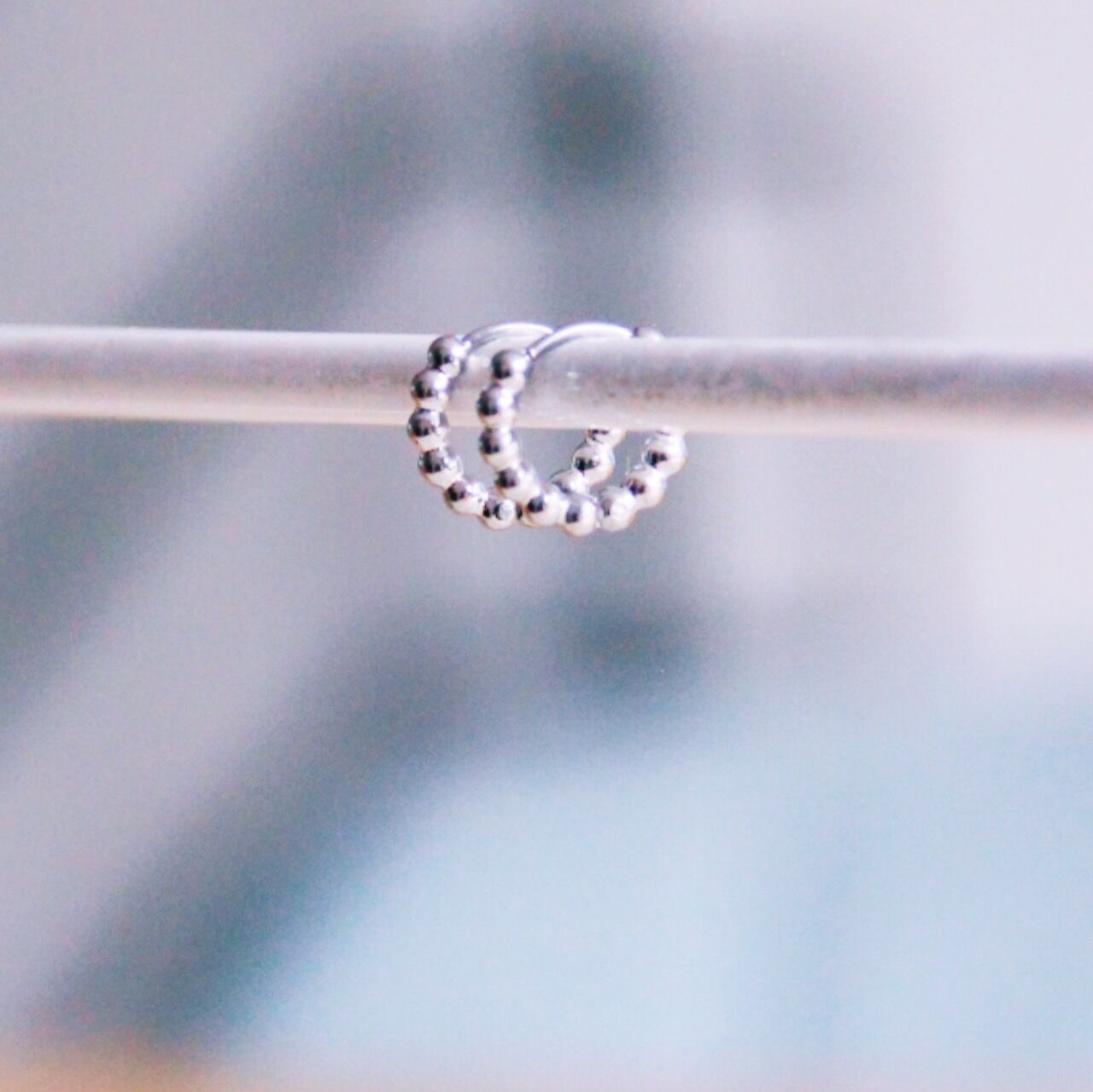 Orecchini a cerchio in acciaio inossidabile "palline" da 10 mm - argento