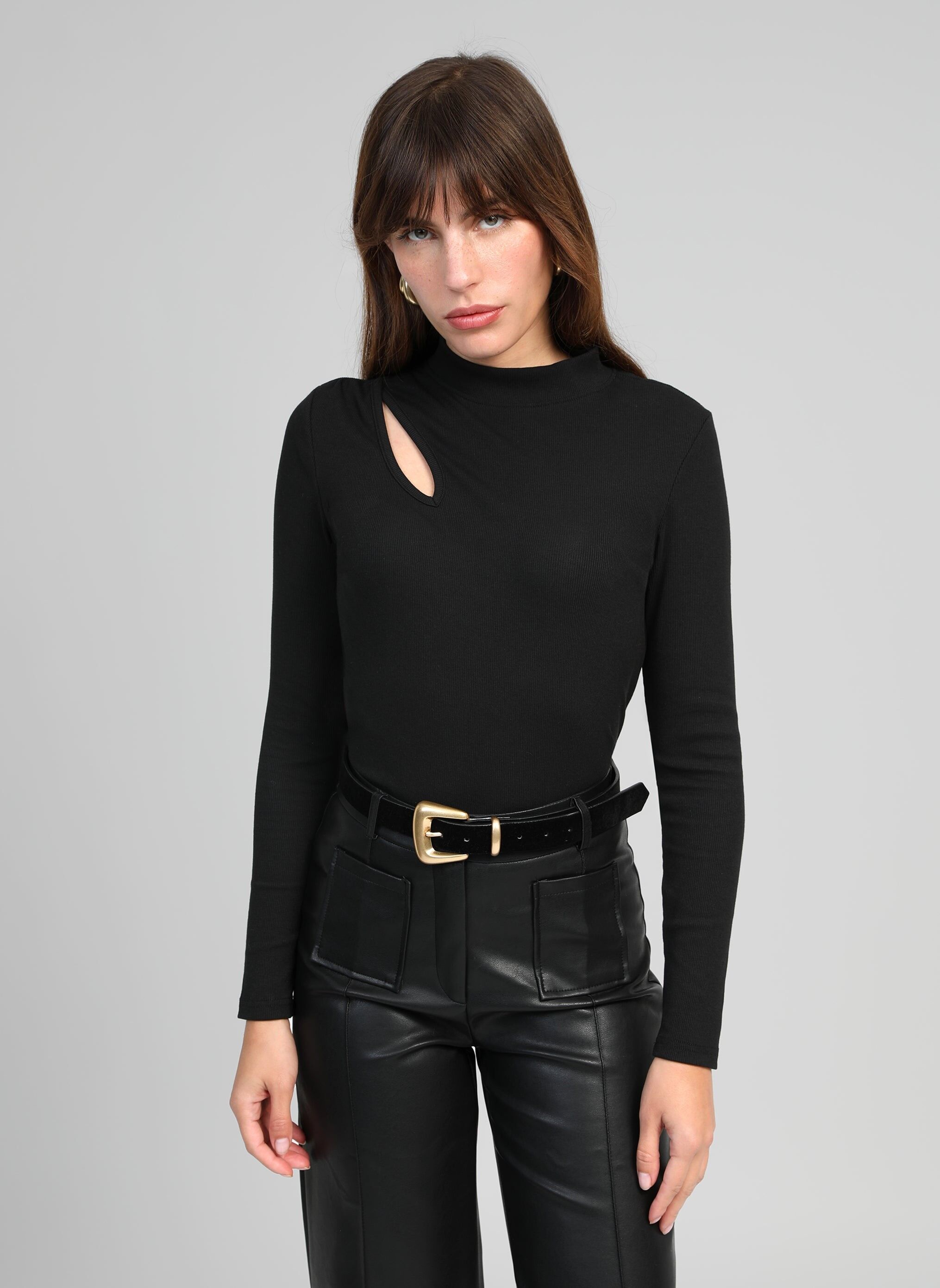 AMELLE schwarzes T-SHIRT