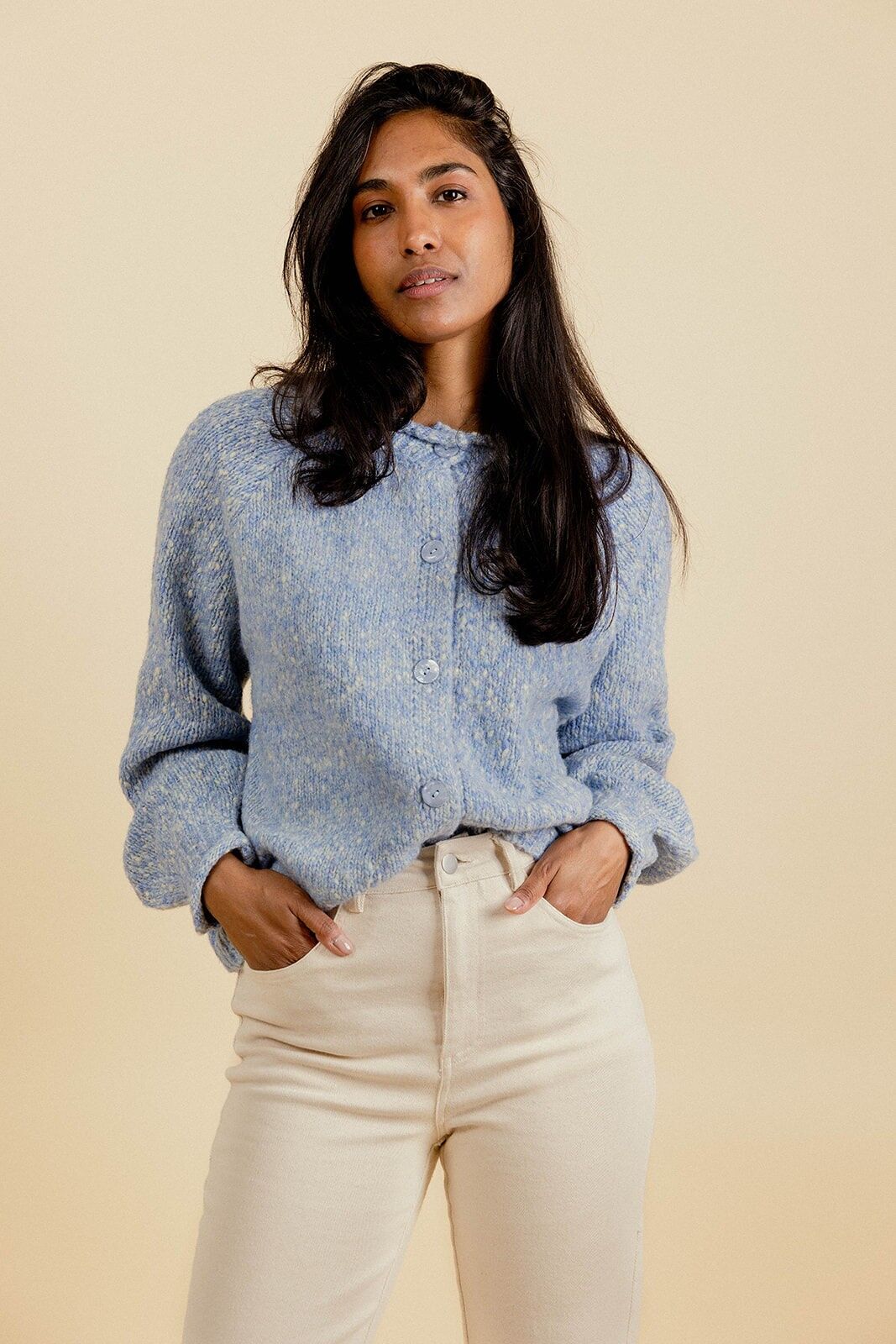 Cárdigan FLORENTIN de punto trenzado con cuello redondo y detalle de botones