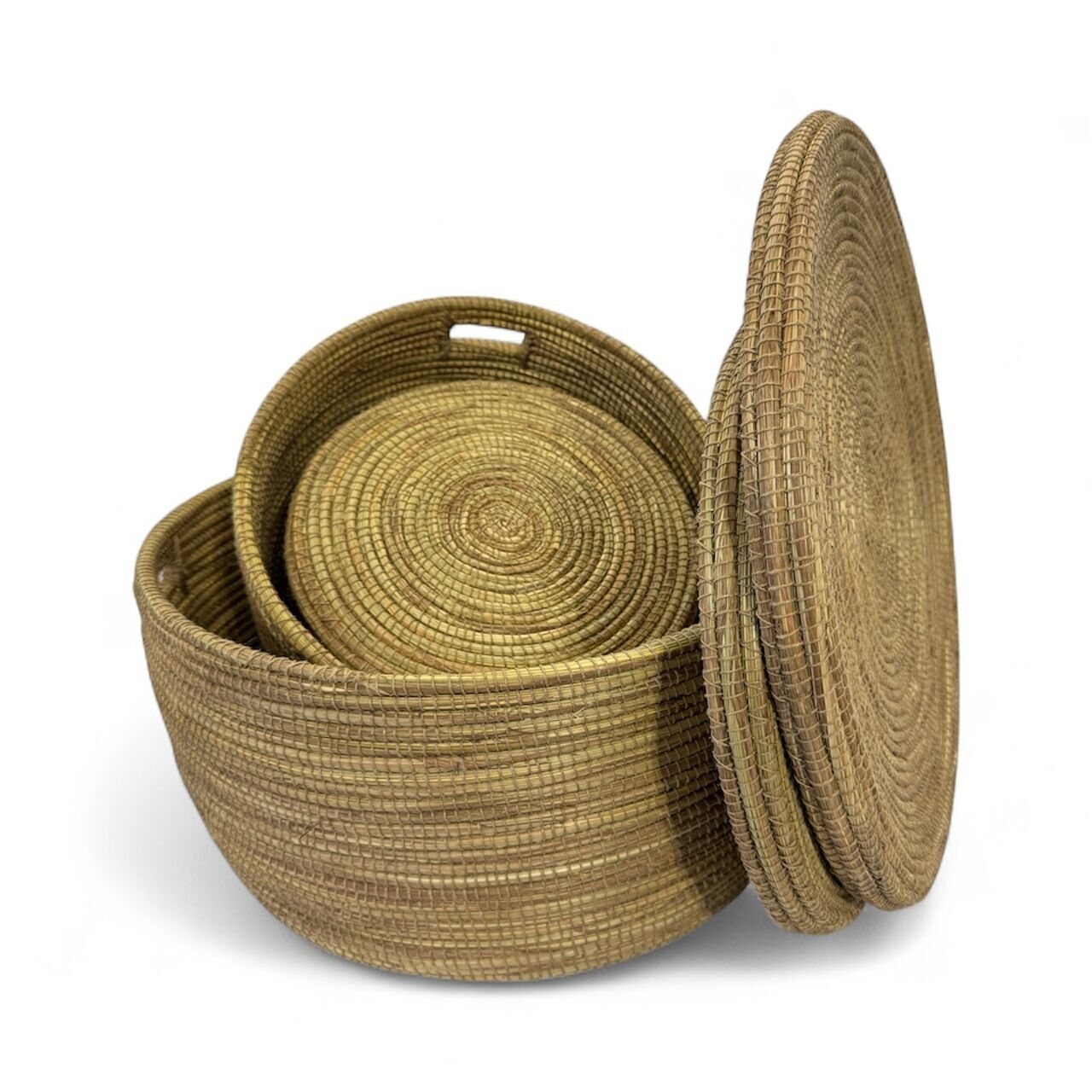 Children's toy basket made of natural straw, set of 3 pieces