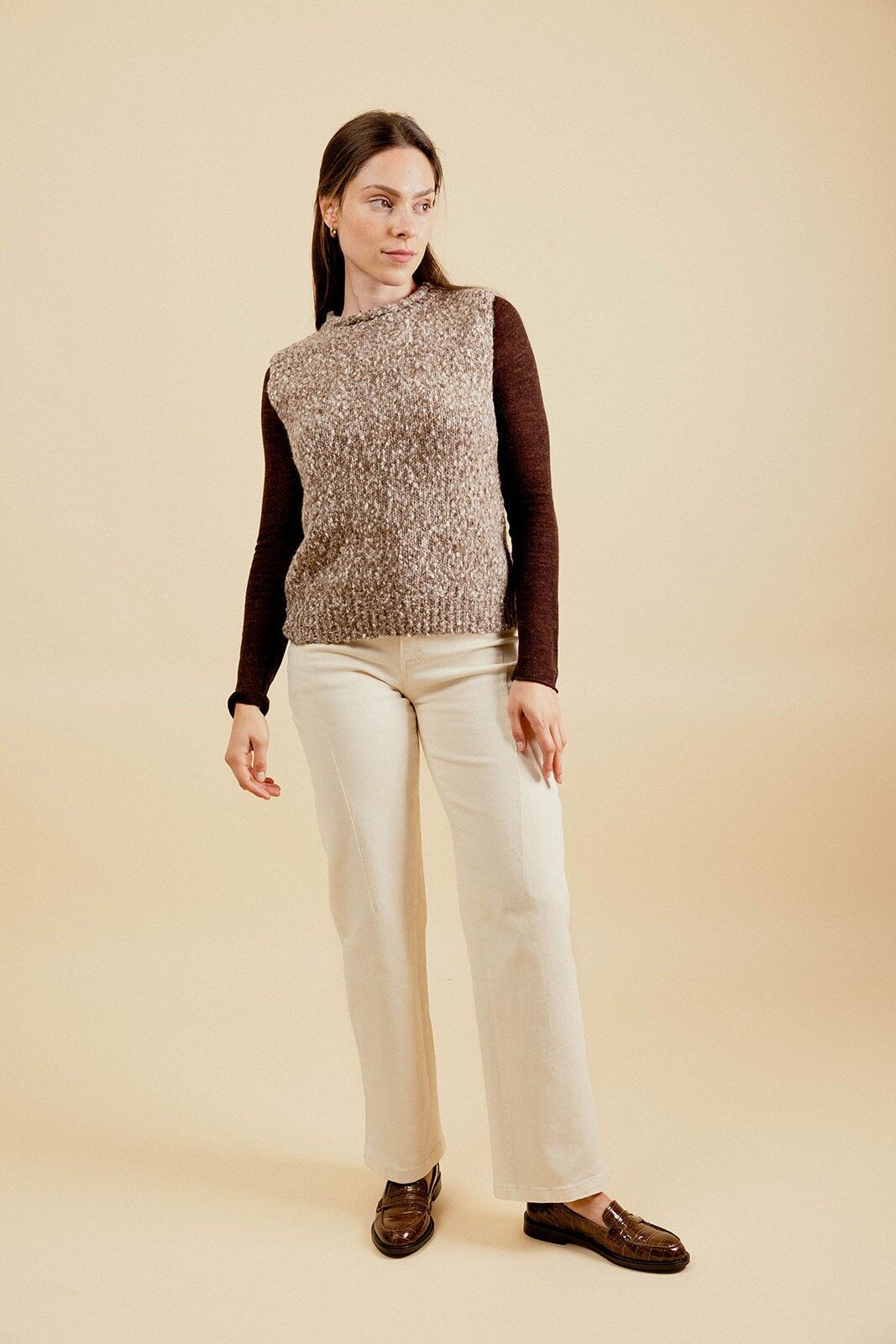 MATHILDA Jersey sin mangas de punto trenzado con cuello redondo