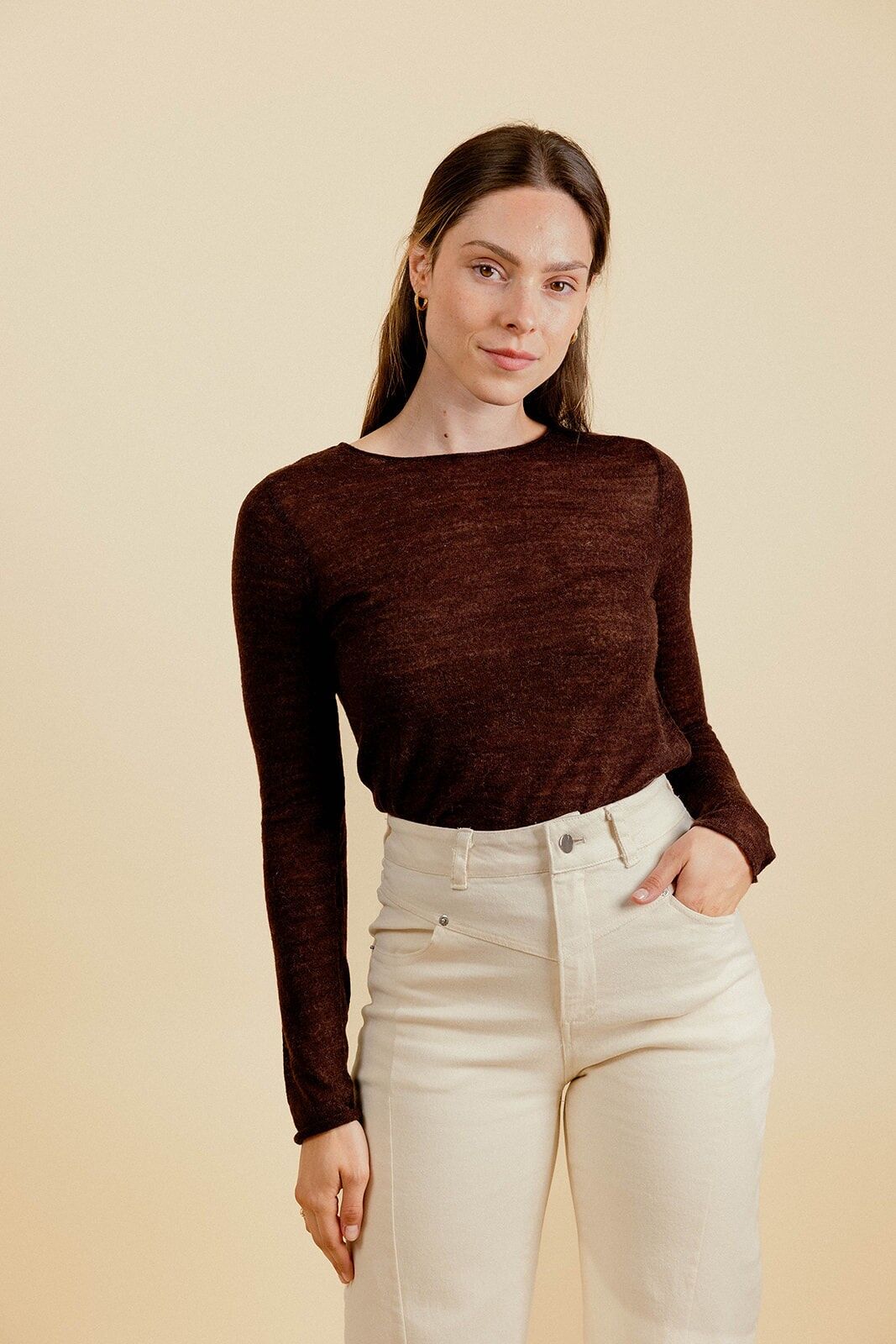 GIORGIA Fine knit undershirt with a round neck.