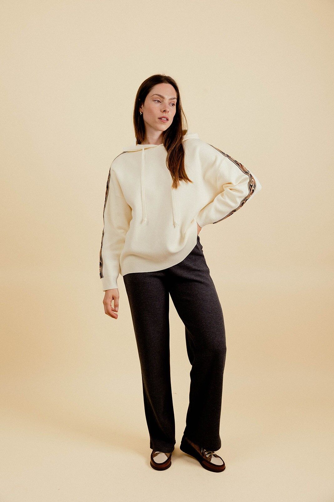 RUTHY Sudadera de punto con detalle de bordado