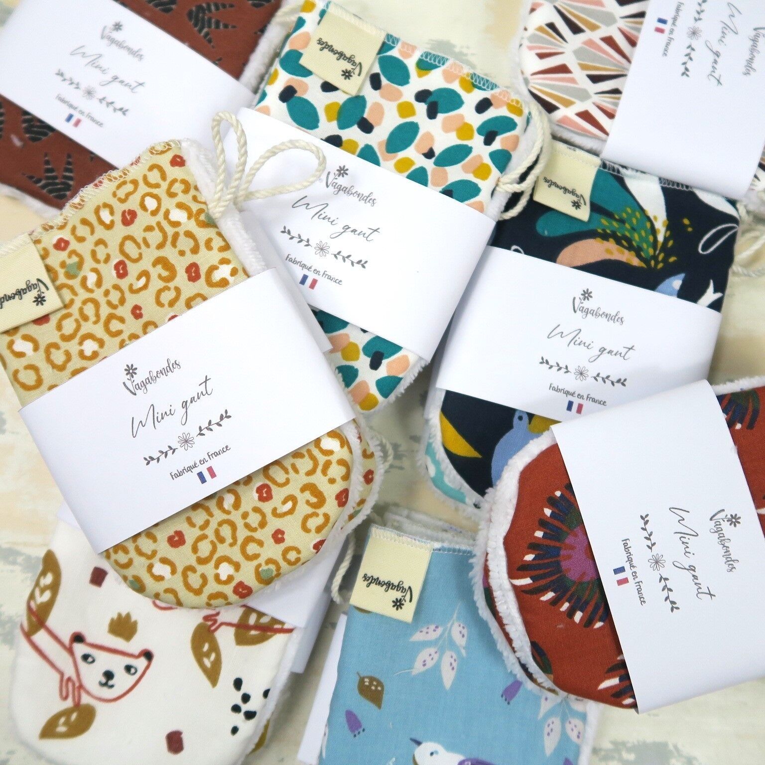 Mini gant démaquillant ou mini gant d'apprentissage enfants - Coloris aléatoire