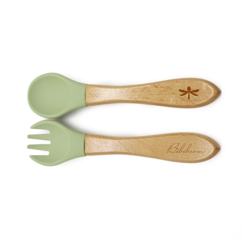 Couverts en silicone et bambou pour le sevrage