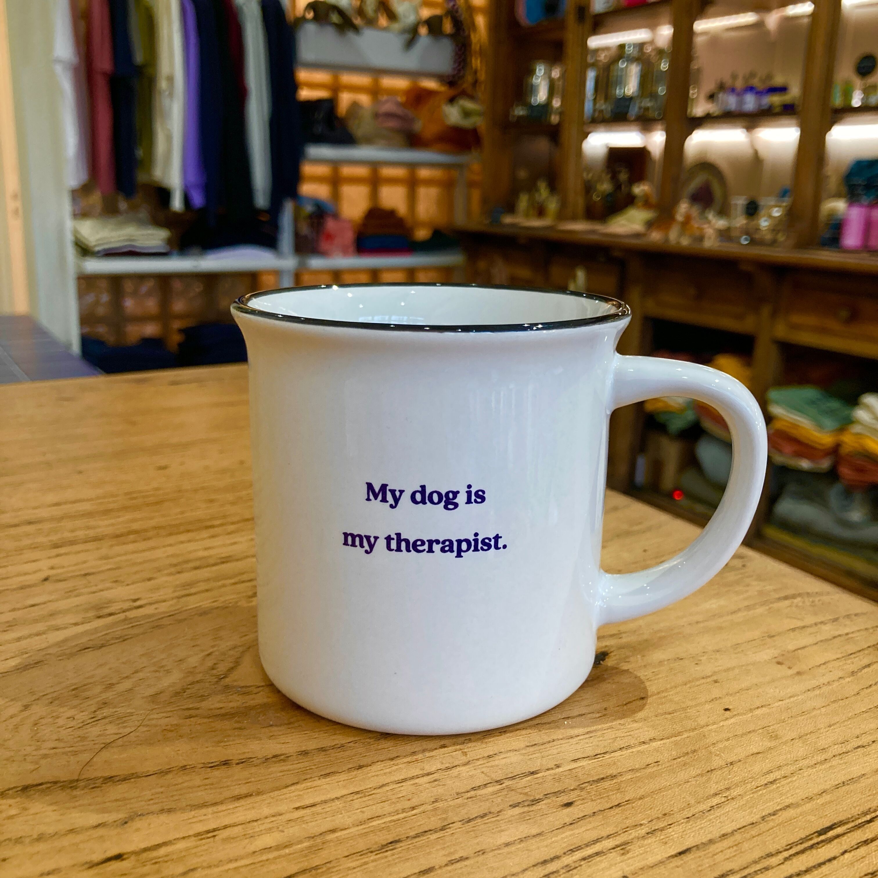 Mug en céramique - my dog is my therapist