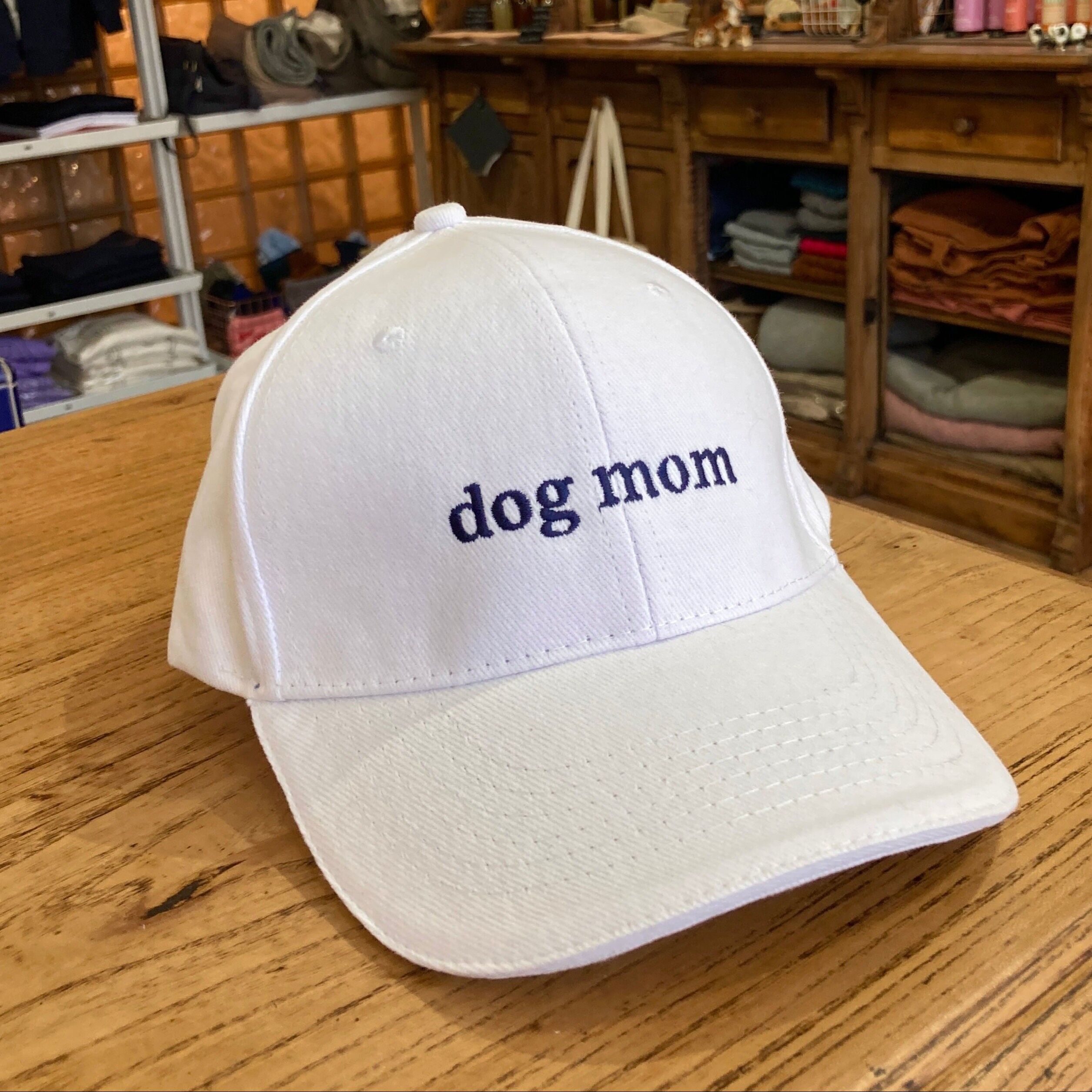 Casquette dog mom blanche