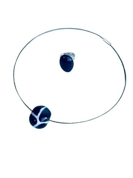 KAZURI: Frutti Solo 17" Royal Delft