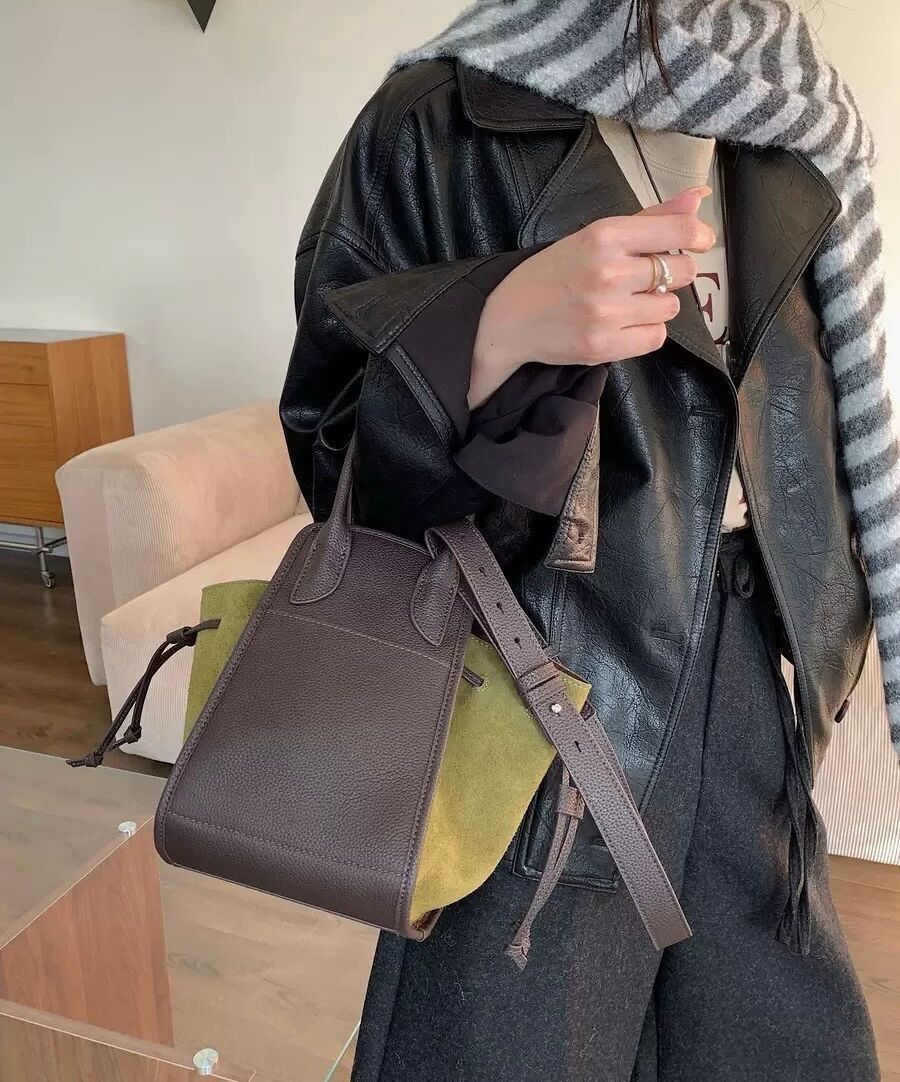 Borsa a tracolla con manico in pelle pieno fiore e coulisse