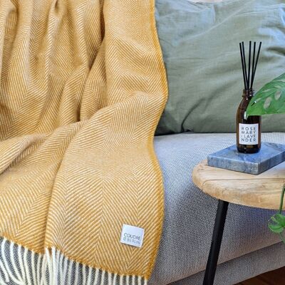 Wool blanket / cuddly blanket herringbone amber