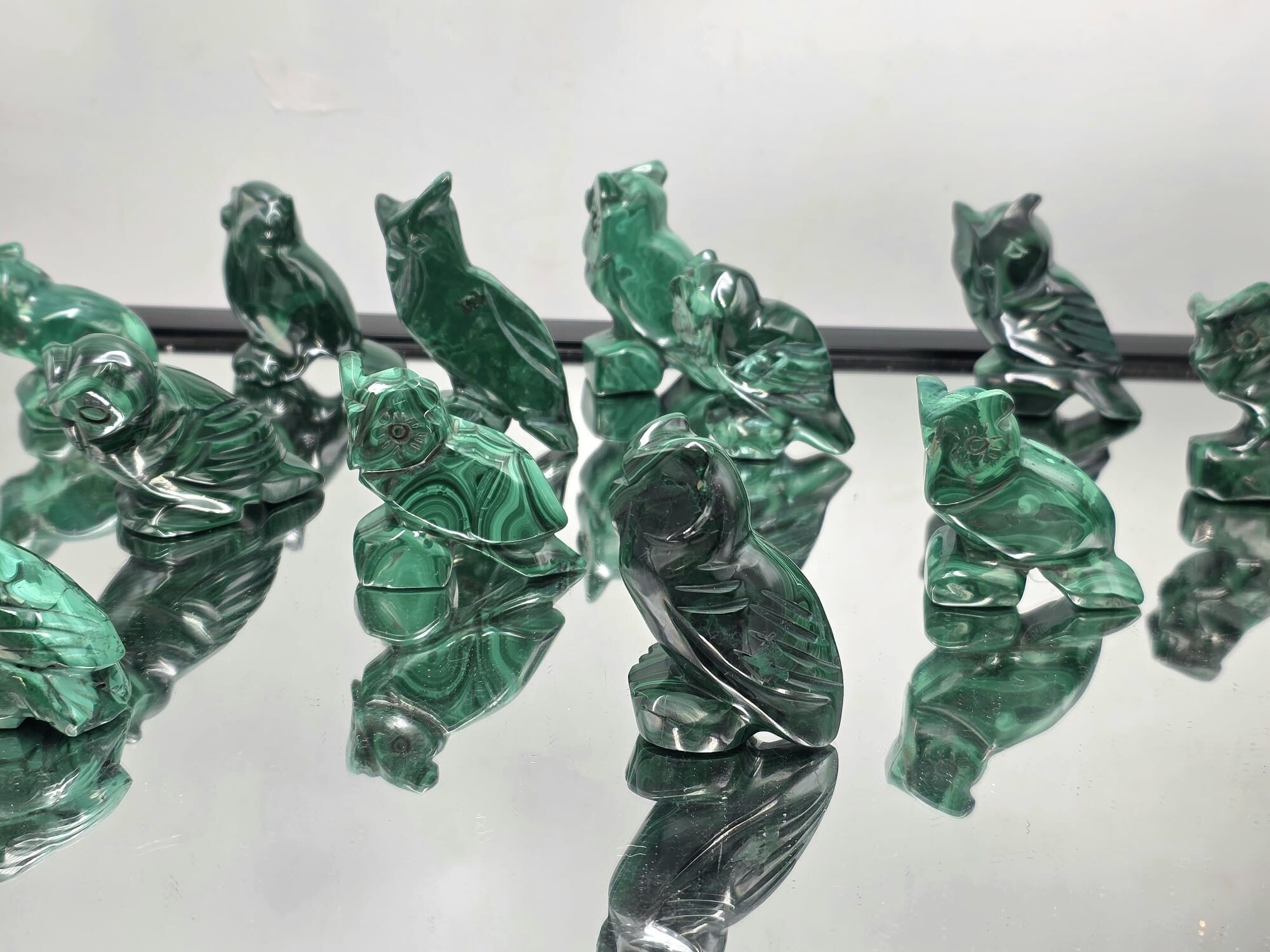 Talla de búho de cristal de malaquita