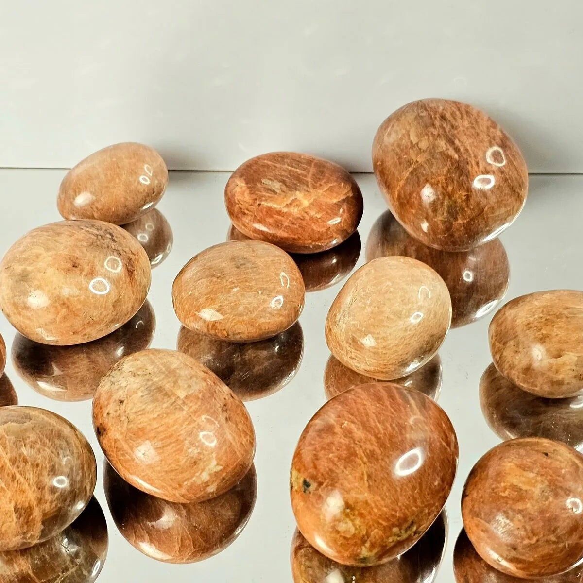 Palmstones en cristal de pierre de lune pêche, lot de 1 kg