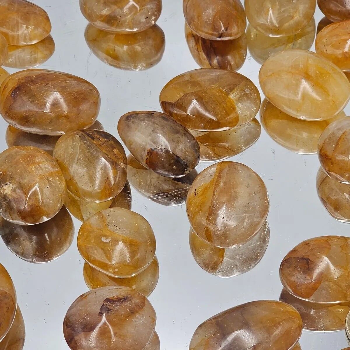 Kleiner goldener Heilkristall-Handschmeichler - Taschenstein