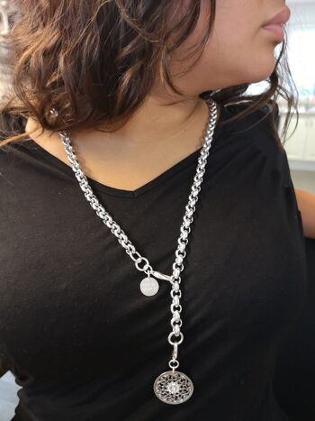 Collier ALEE en argent avec breloque médaillon 1