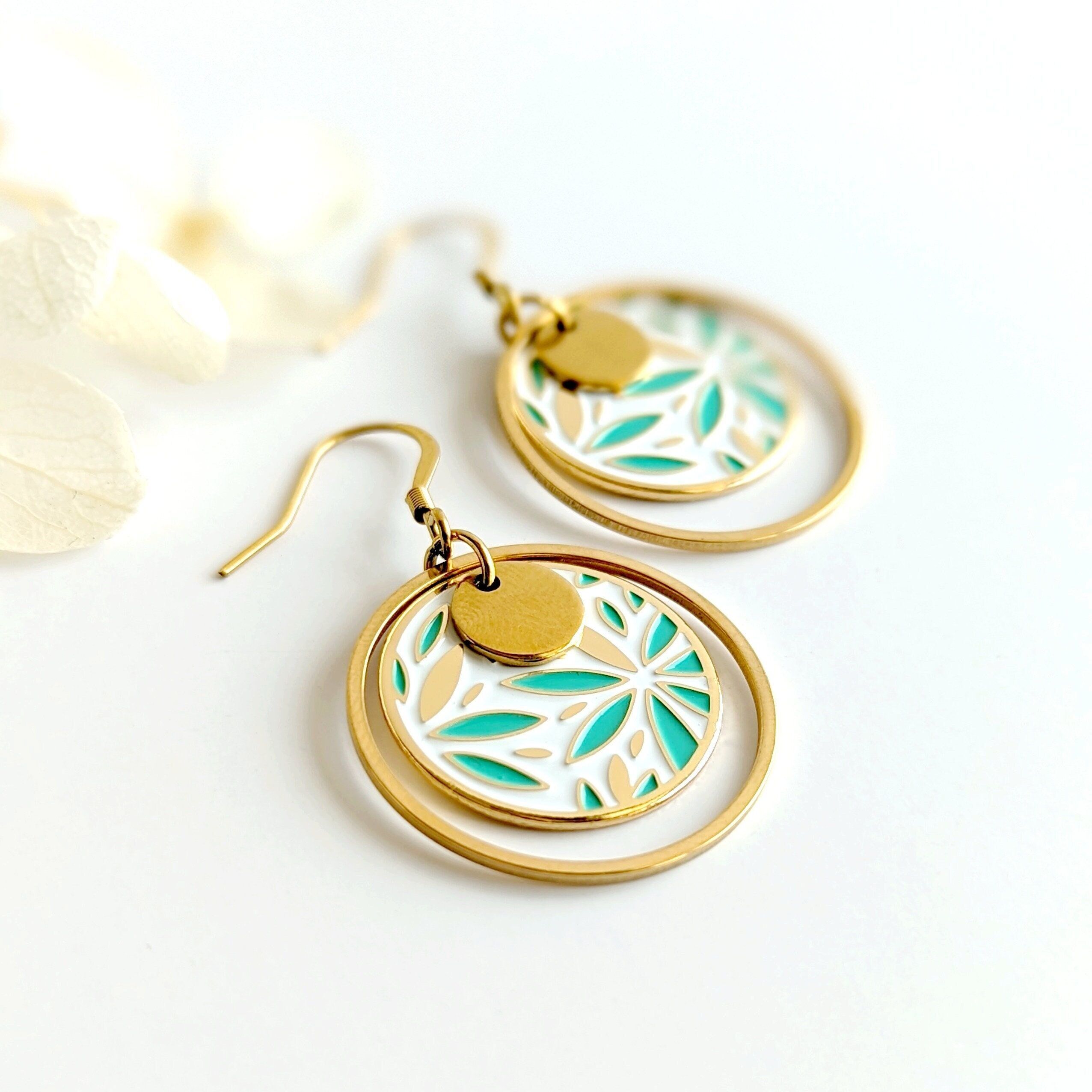 Boucles d'oreilles boho femme fleurs vert et or