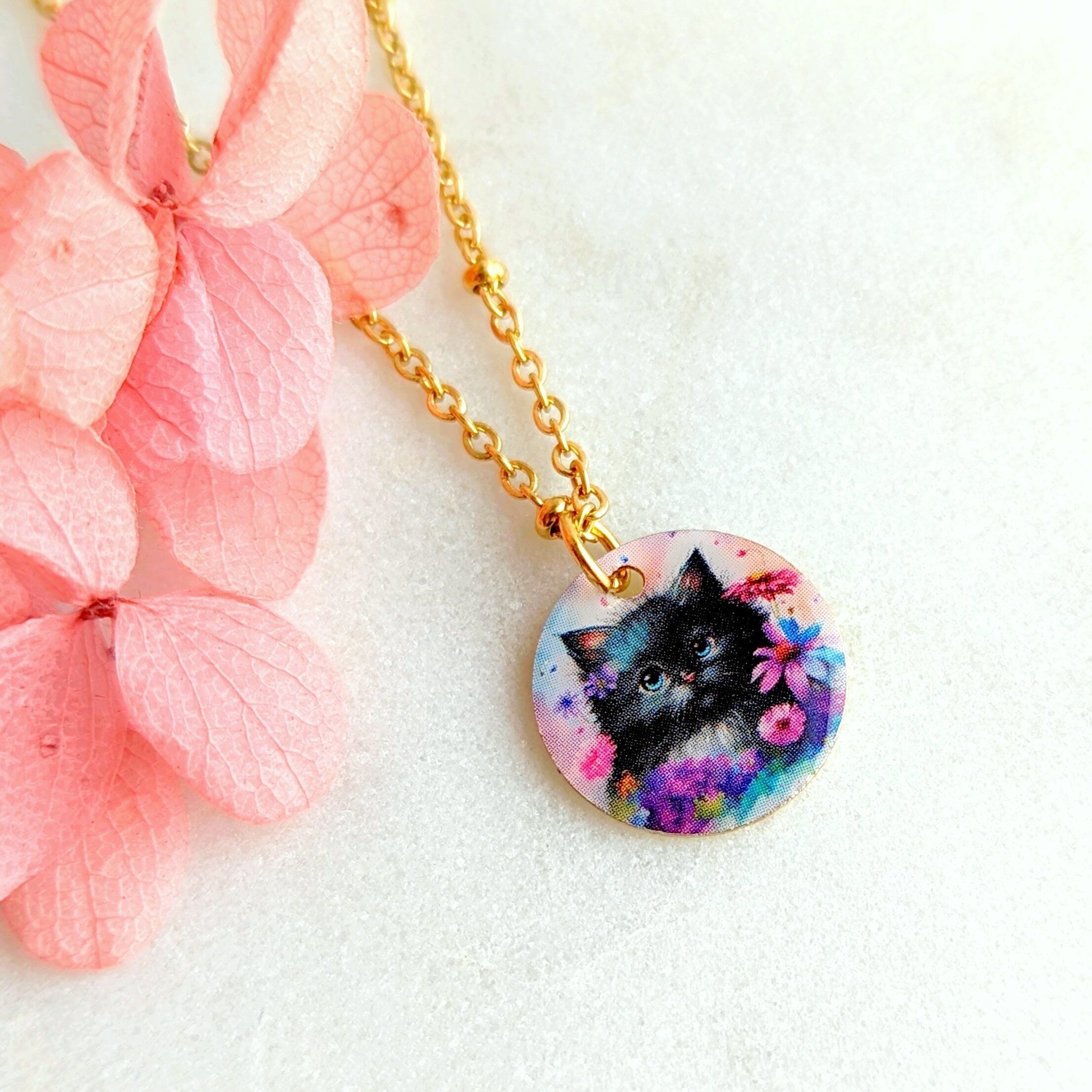 Collana con gatto nero e figli dei fiori per bambine