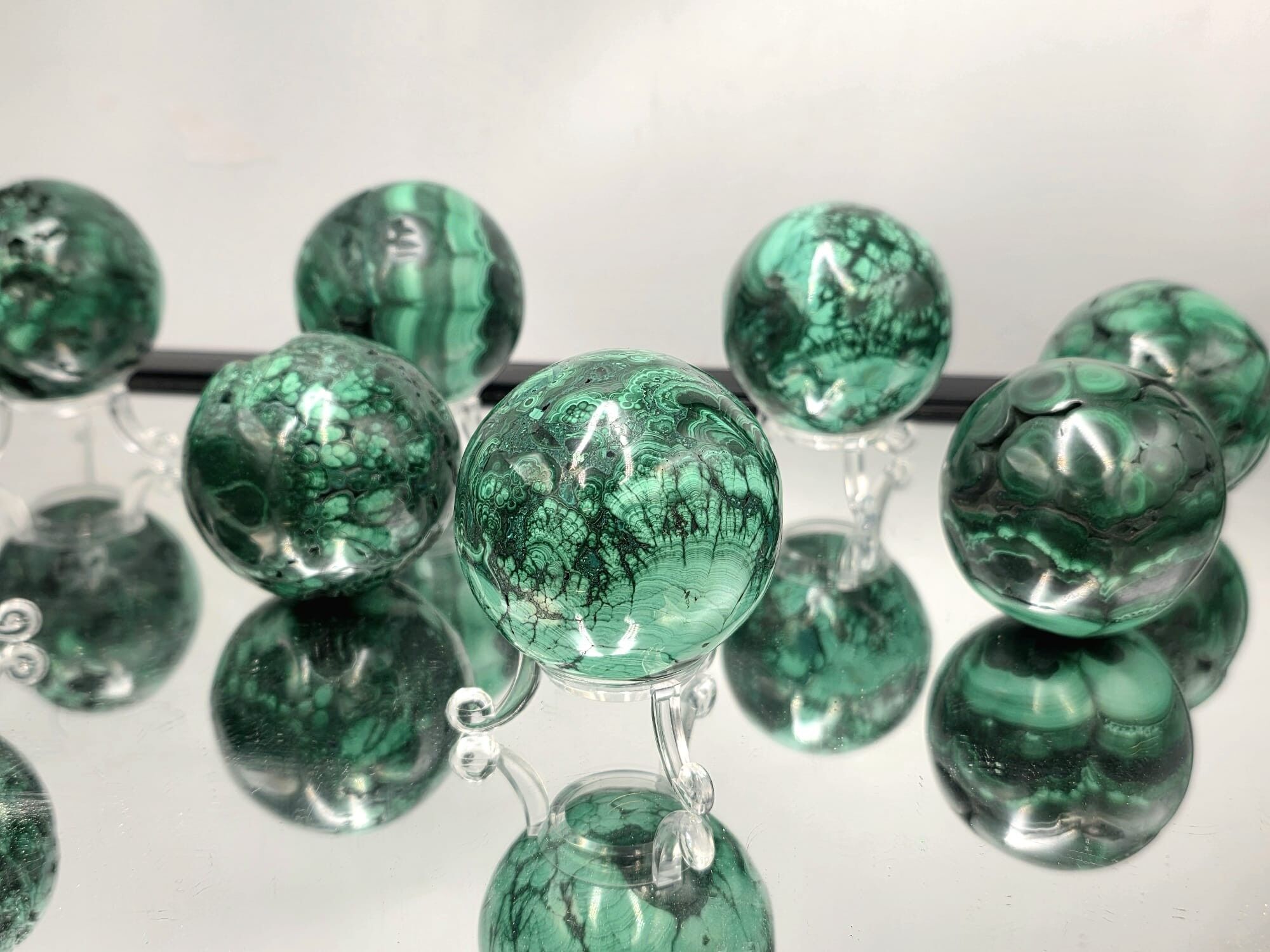 Sfera di cristallo di malachite 280-350 g