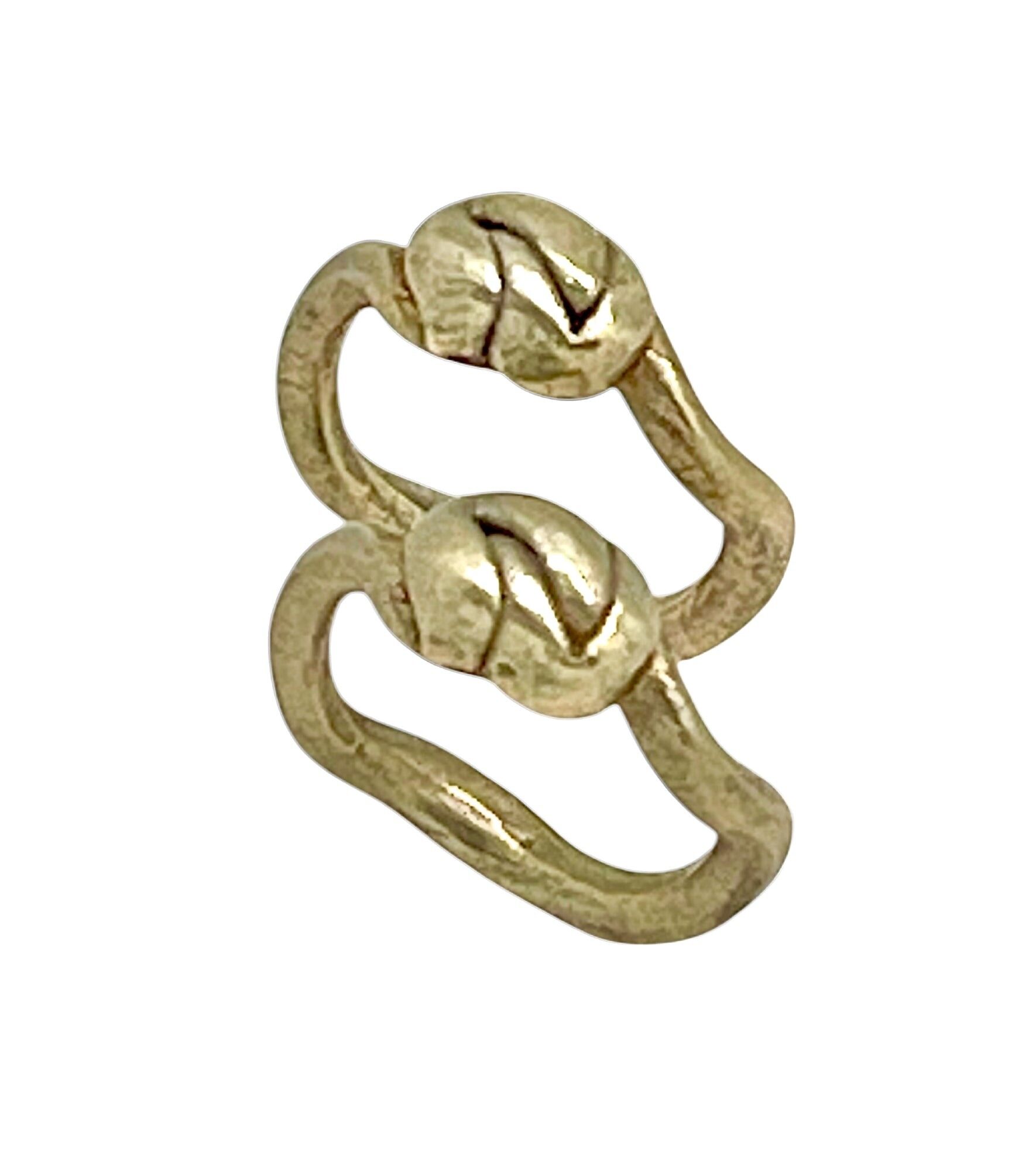 Pair of Vida rings in gold-plated brass