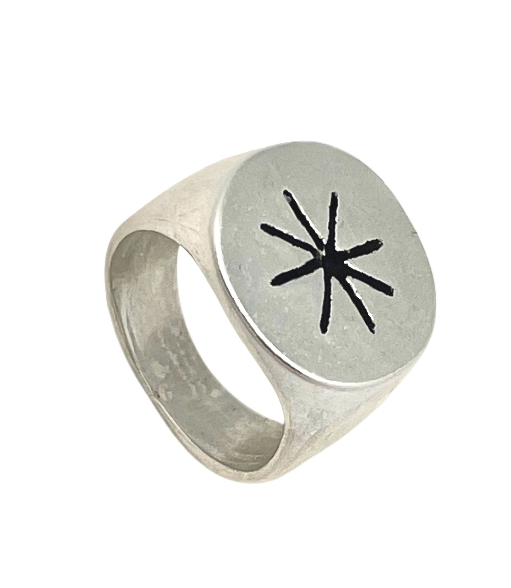 Anello con sigillo a stella in argento placcato 10µ