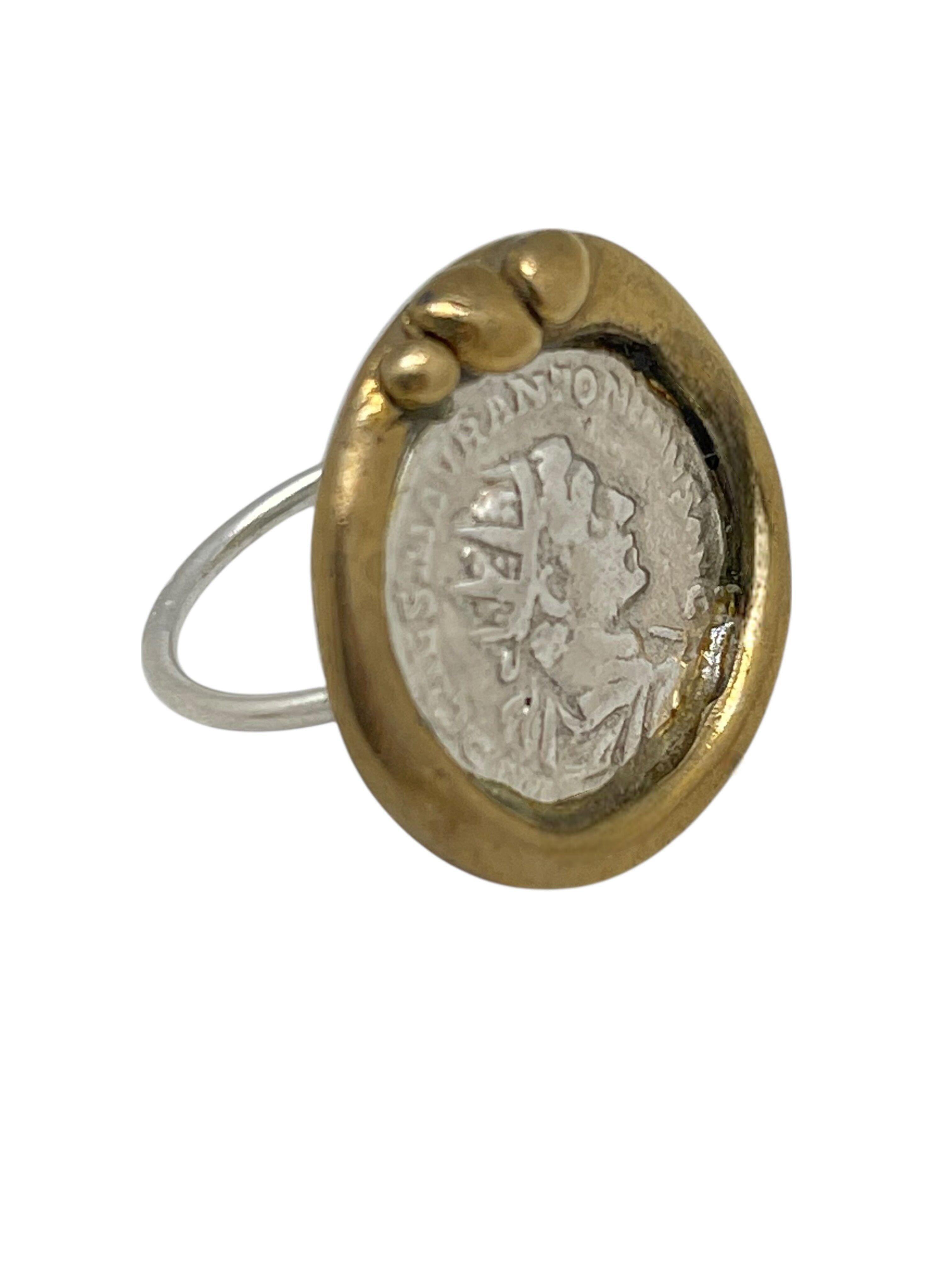 Anello vintage con moneta mista, placcato oro-ottone e argento, 10µ