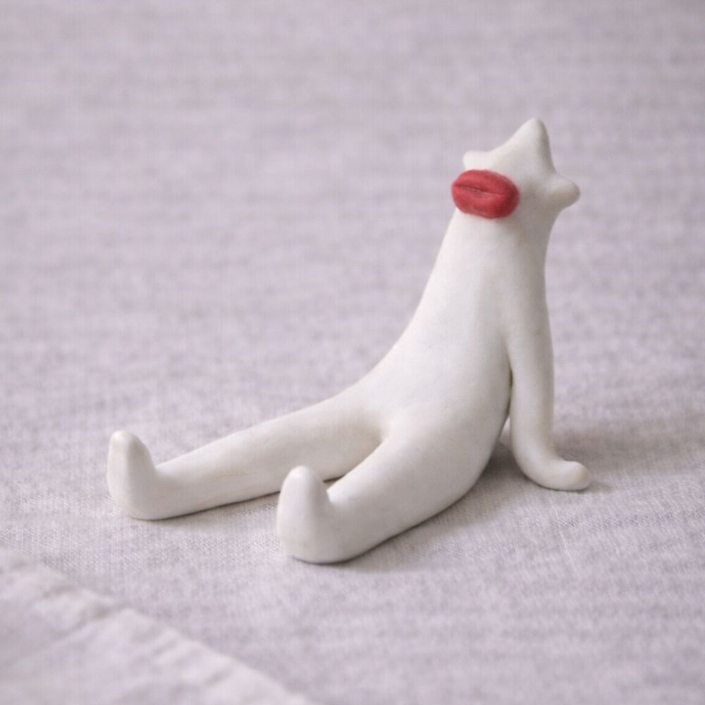 Ugly Buddy 001 - Personaggio eccentrico in ceramica fatto a mano