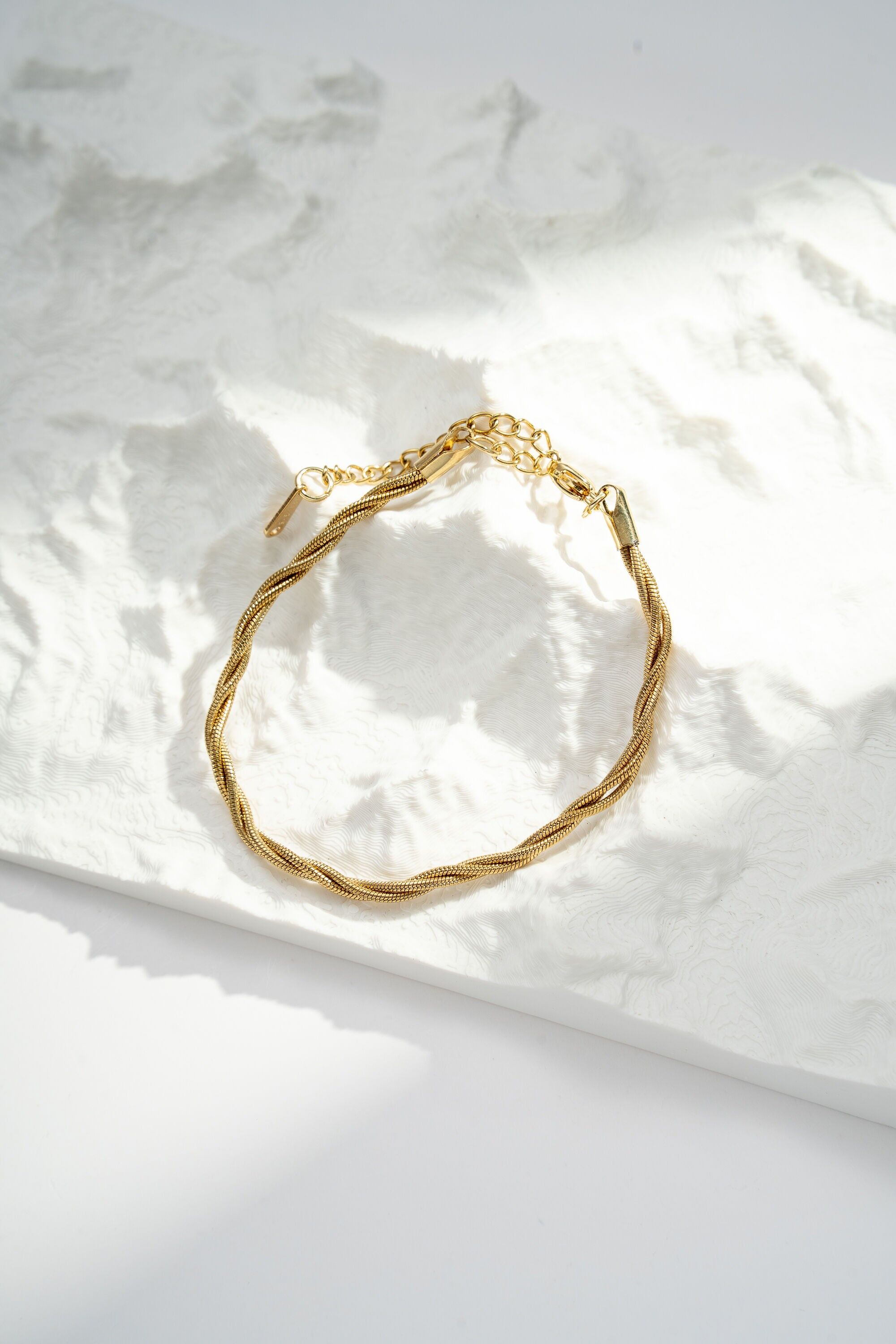 Pulsera elegante de cuerda trenzada de acero inoxidable dorado y plateado