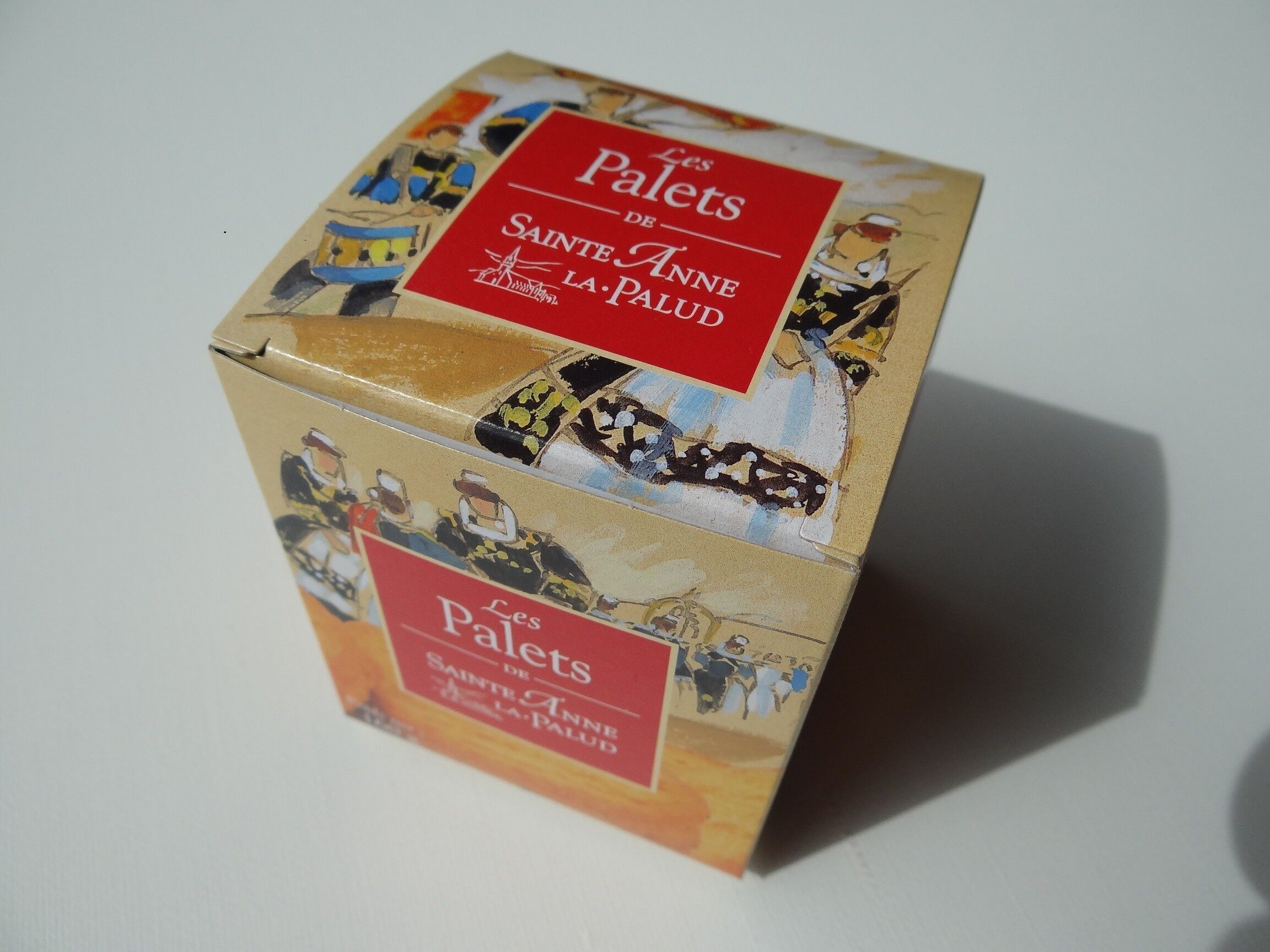 Caja de cartón con discos