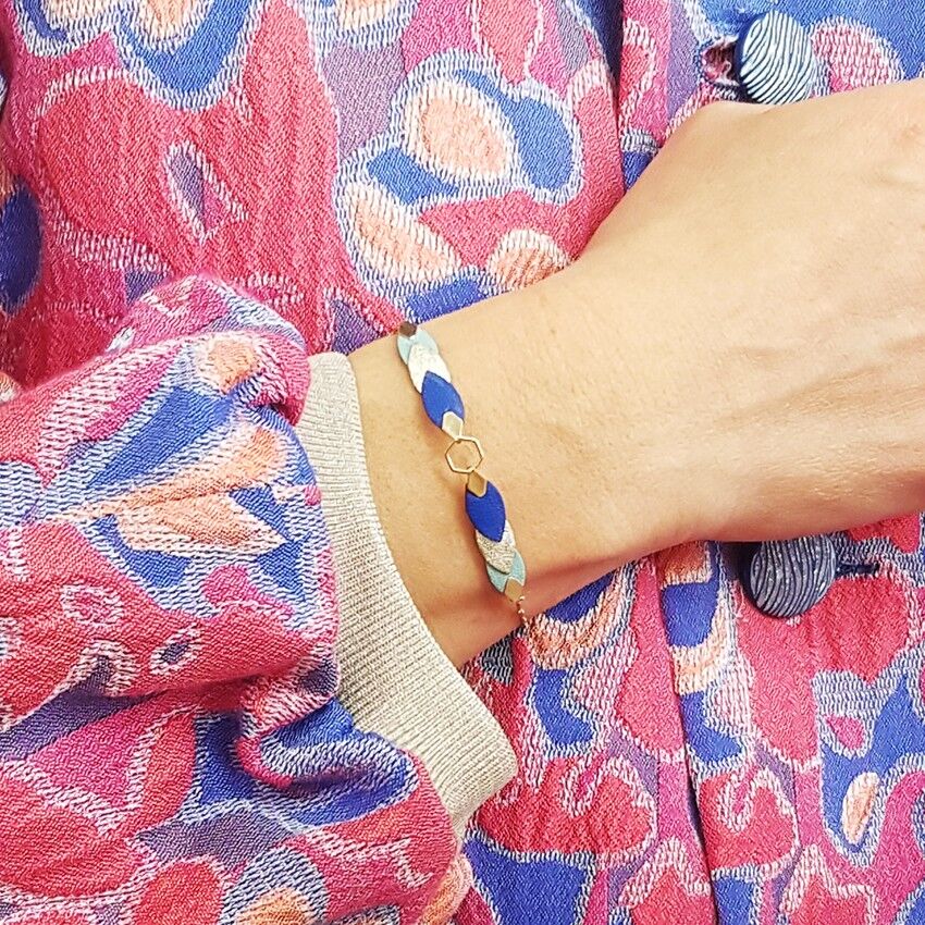 Leather feather bracelet 1 - gypsy blue and ice blue