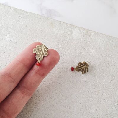 Ohrhänger aus Bergahornblatt, mit Karneol