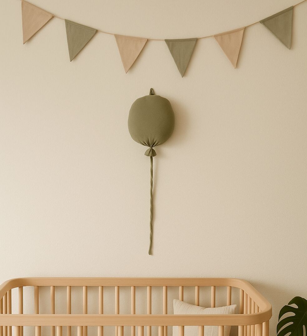 Decorazione per cameretta dei bambini con palloncini idrofili - Verde militare