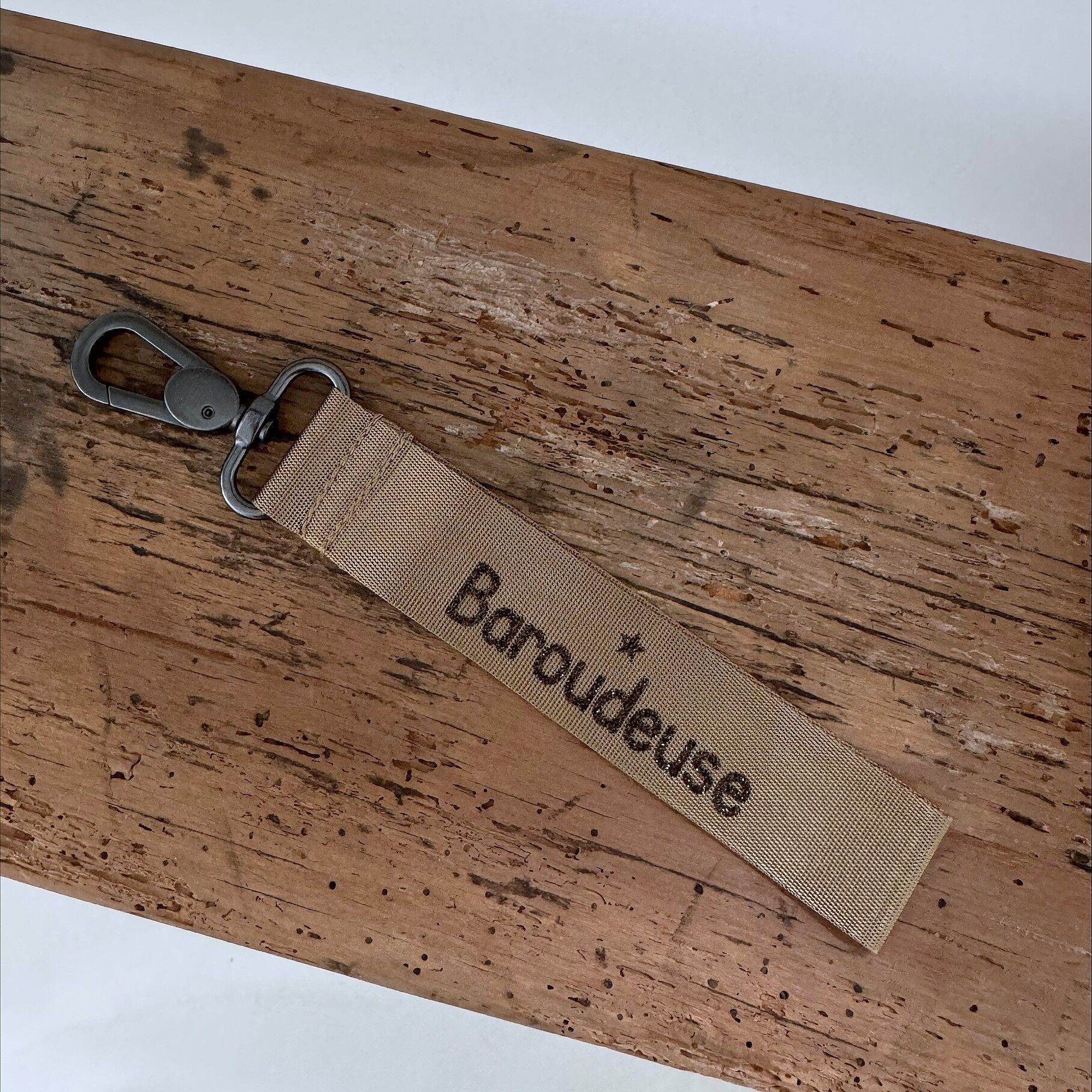 Porte Clefs "BAROUDEUSE" Bronze