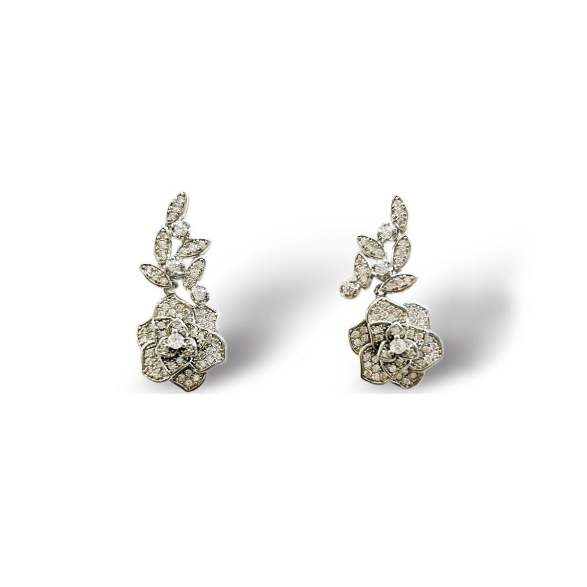 ORECCHINI ROSE PENDENTI