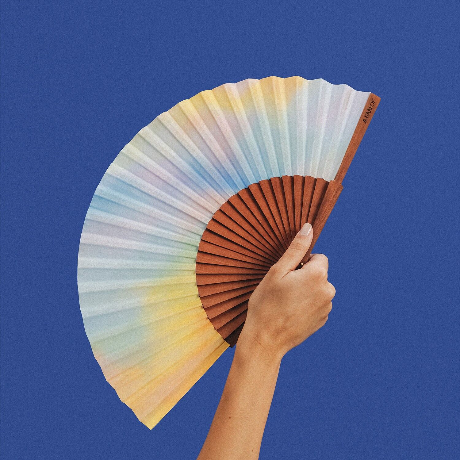Aurora Skies Fan - 23 cm - Blue, Yellow, Pink