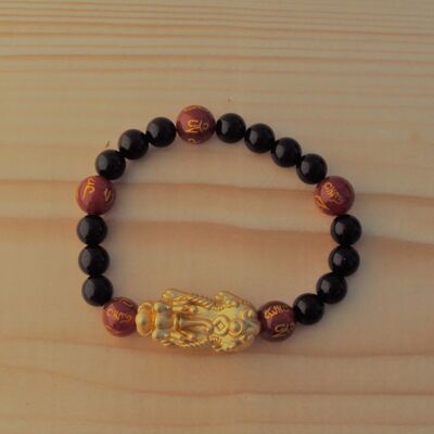 Gemstone bracelet made of black onyx, carnelian and golden dragon